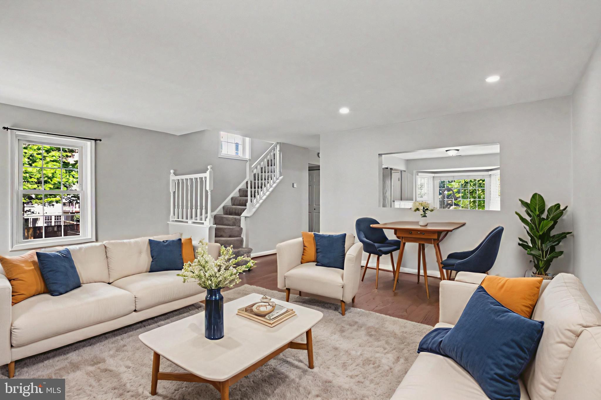 CROFTON MEWS CONDO - Residential