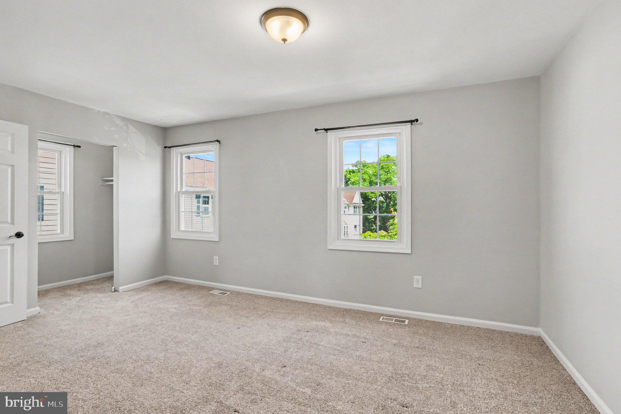 CROFTON MEWS CONDO - Residential