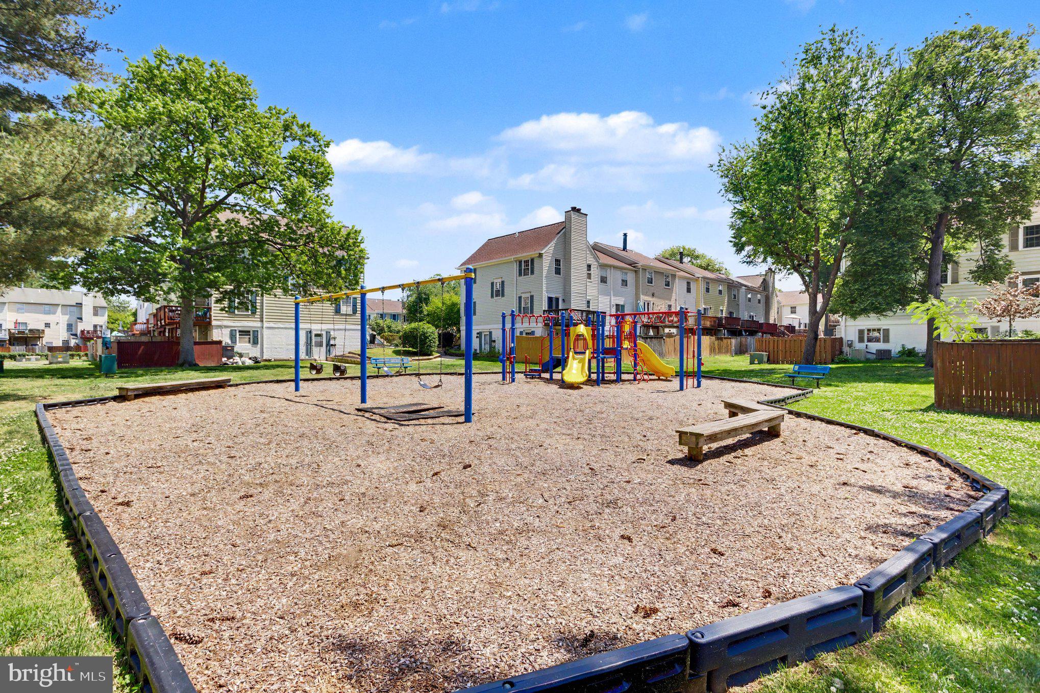 CROFTON MEWS CONDO - Residential