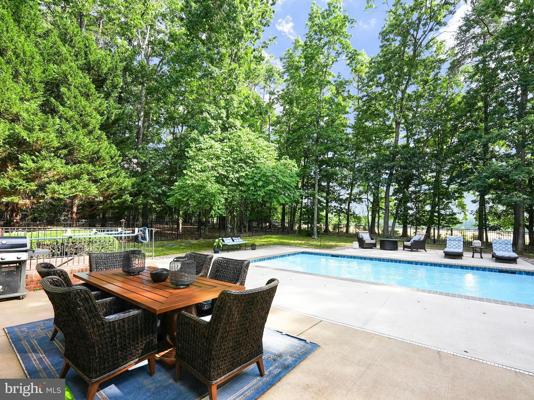 FAWN LAKE - Residential