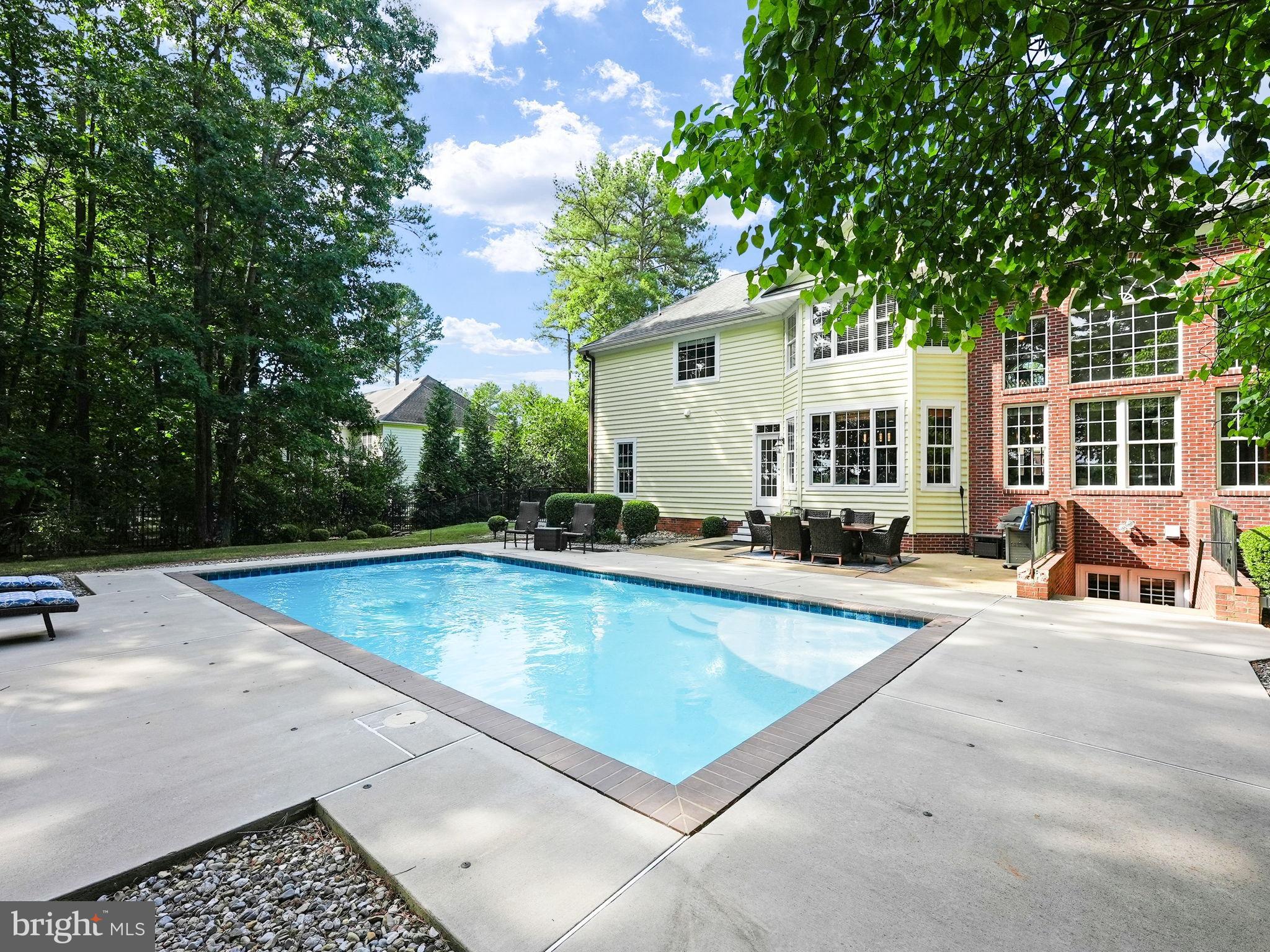 FAWN LAKE - Residential