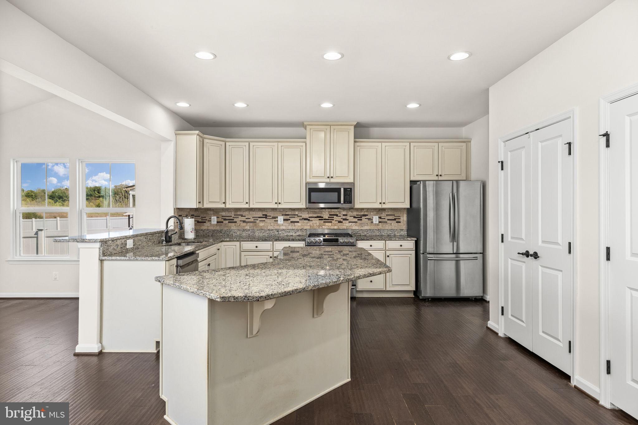 PELHAM'S EAST - Residential