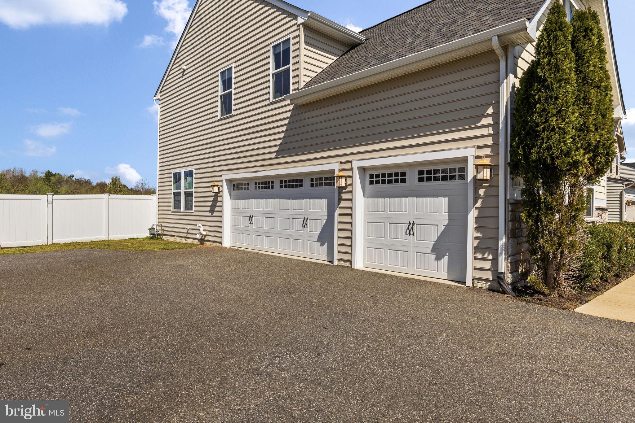 PELHAM'S EAST - Residential