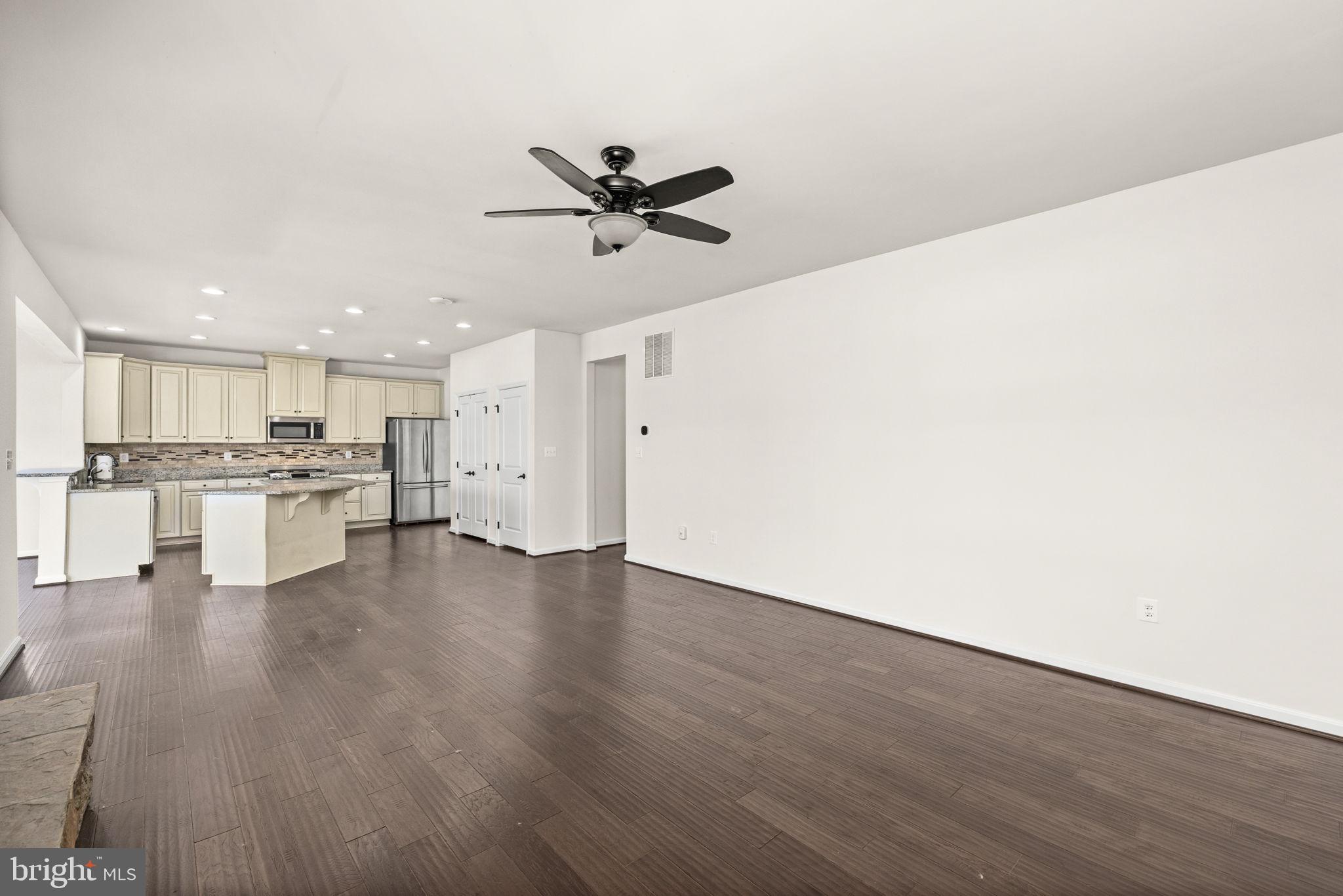 PELHAM'S EAST - Residential