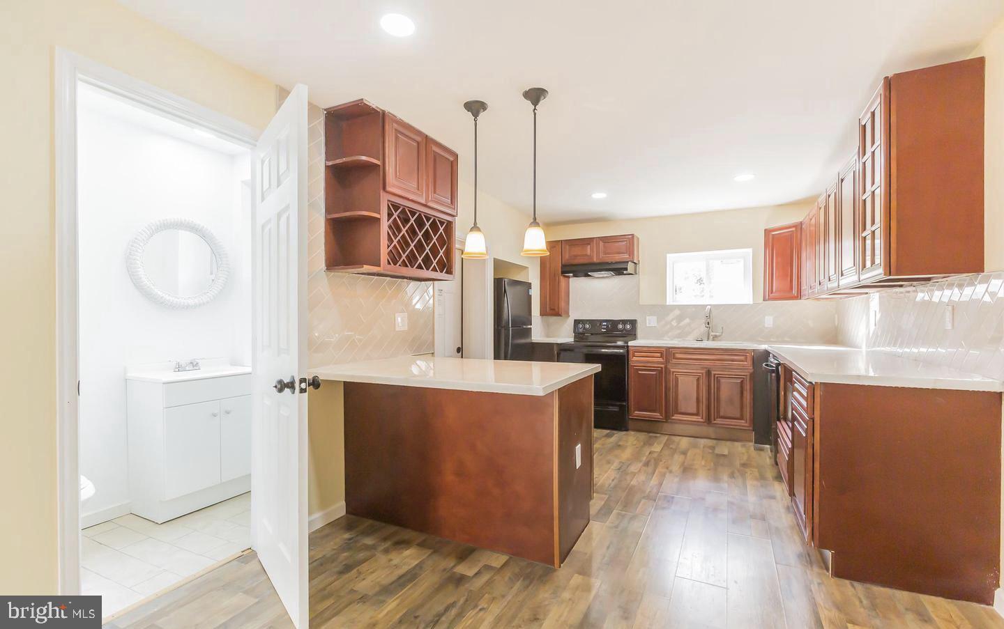 LOGAN - Residential Lease