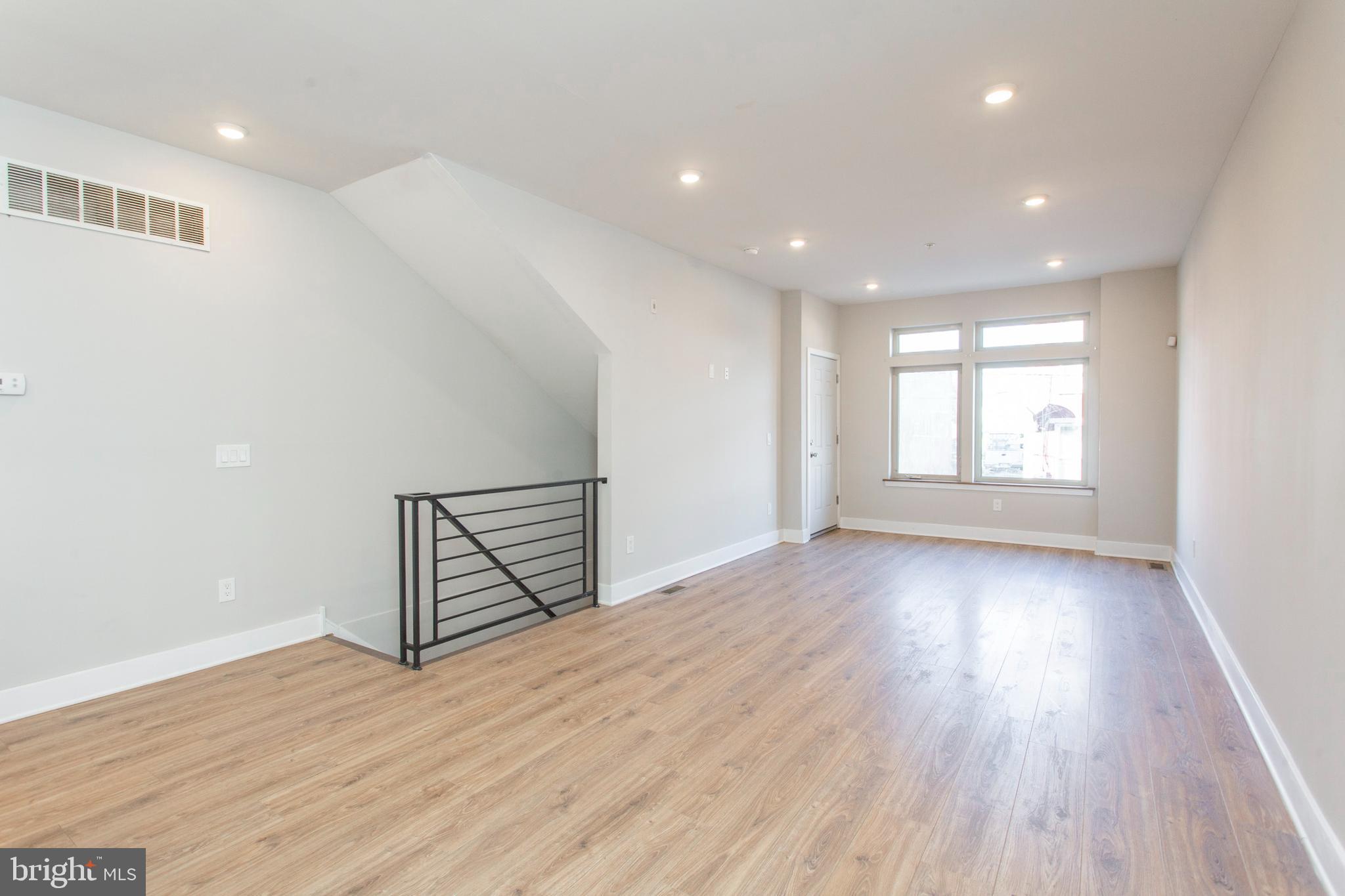 FRANCISVILLE - Residential Income