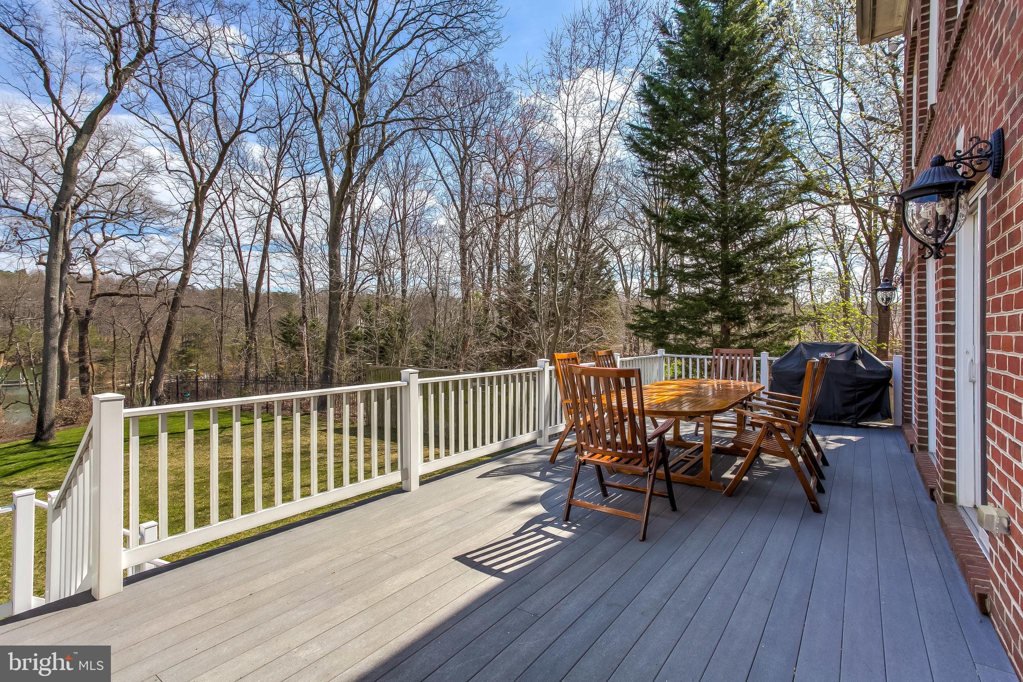 JAMESTOWN ON THE MAGOTHY - Residential