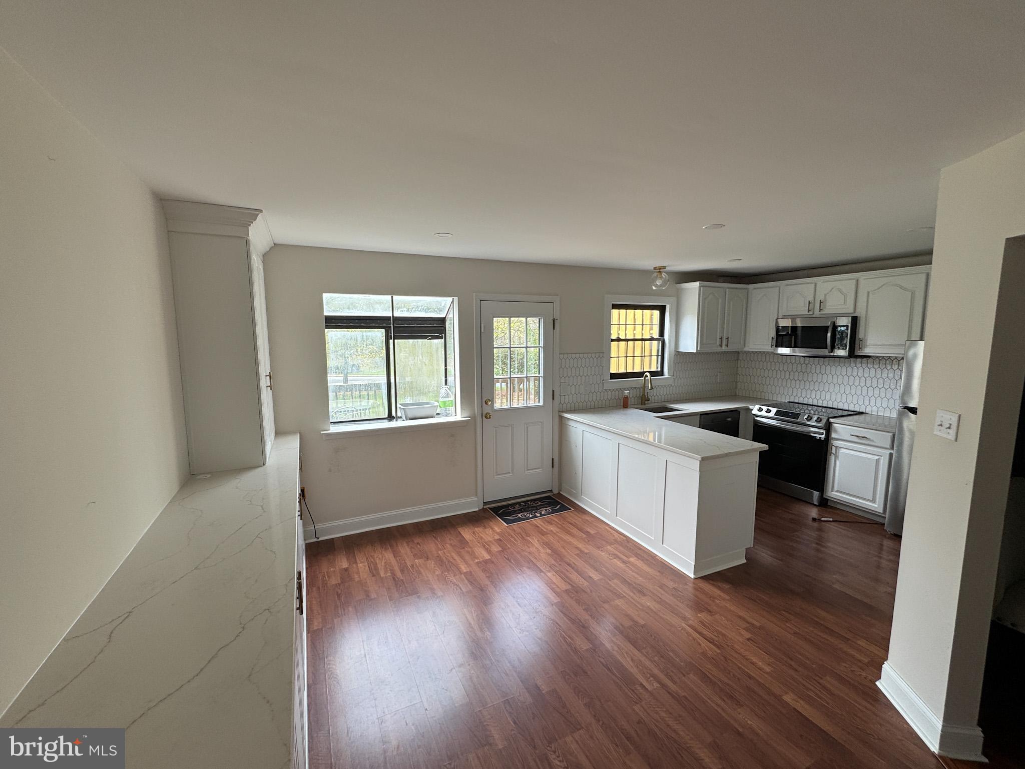 THE CROSSINGS AT EXT - Residential Lease