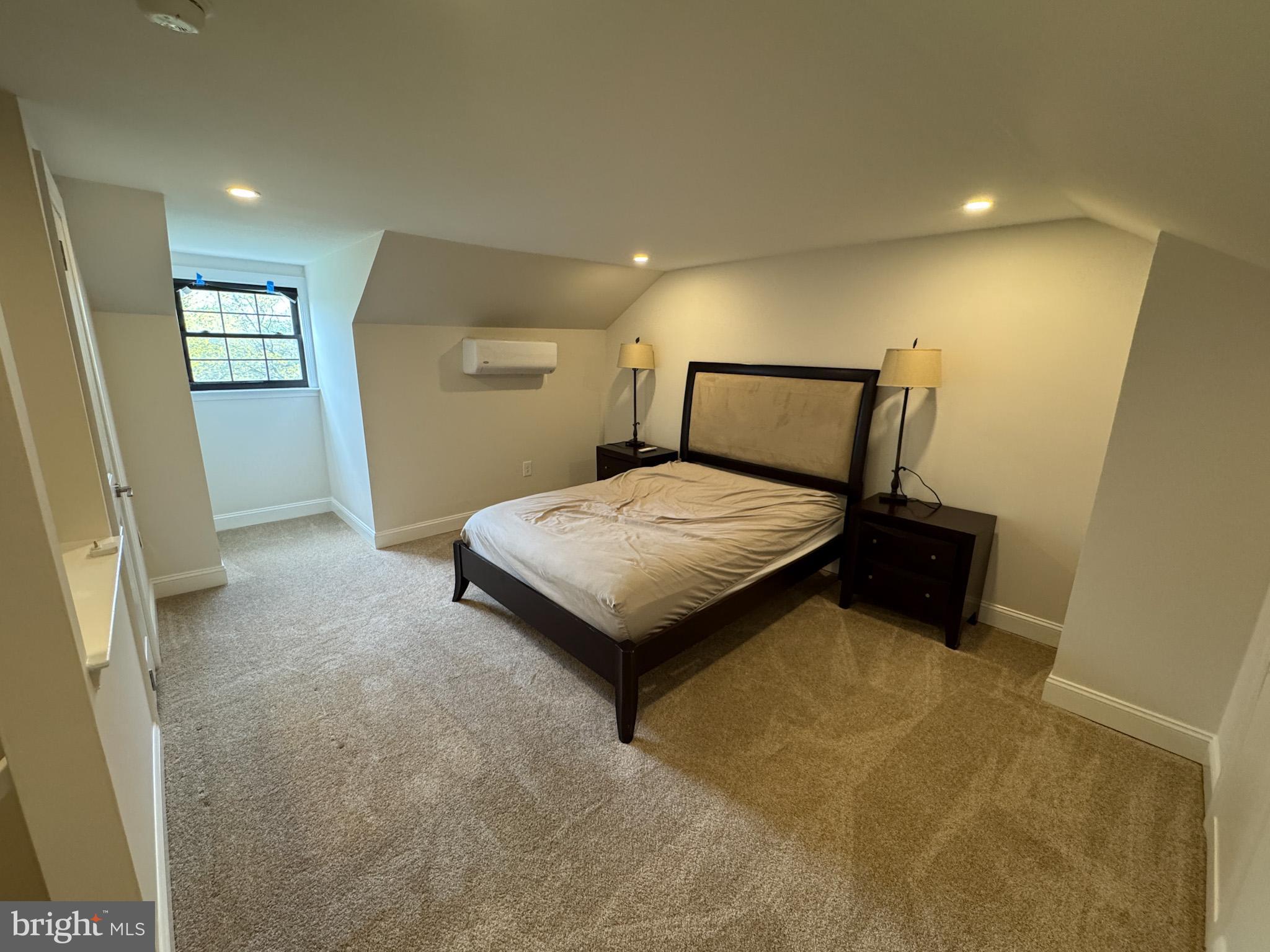 THE CROSSINGS AT EXT - Residential Lease