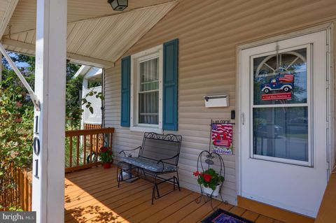 Photo of 101 E Slokom Avenue, Christiana, PA 17509 (MLS # PALA2056150)