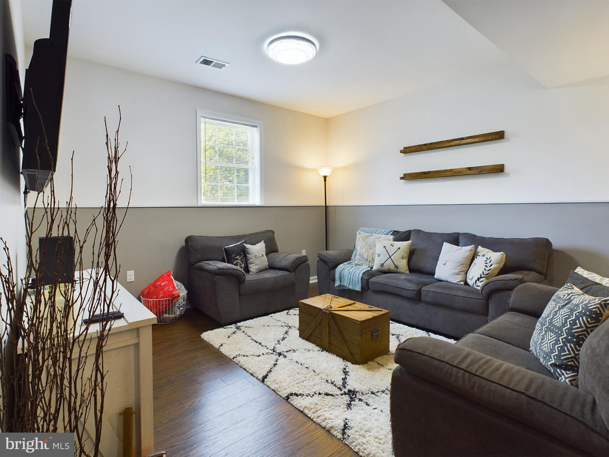 OPEQUON MEADOWS - Residential