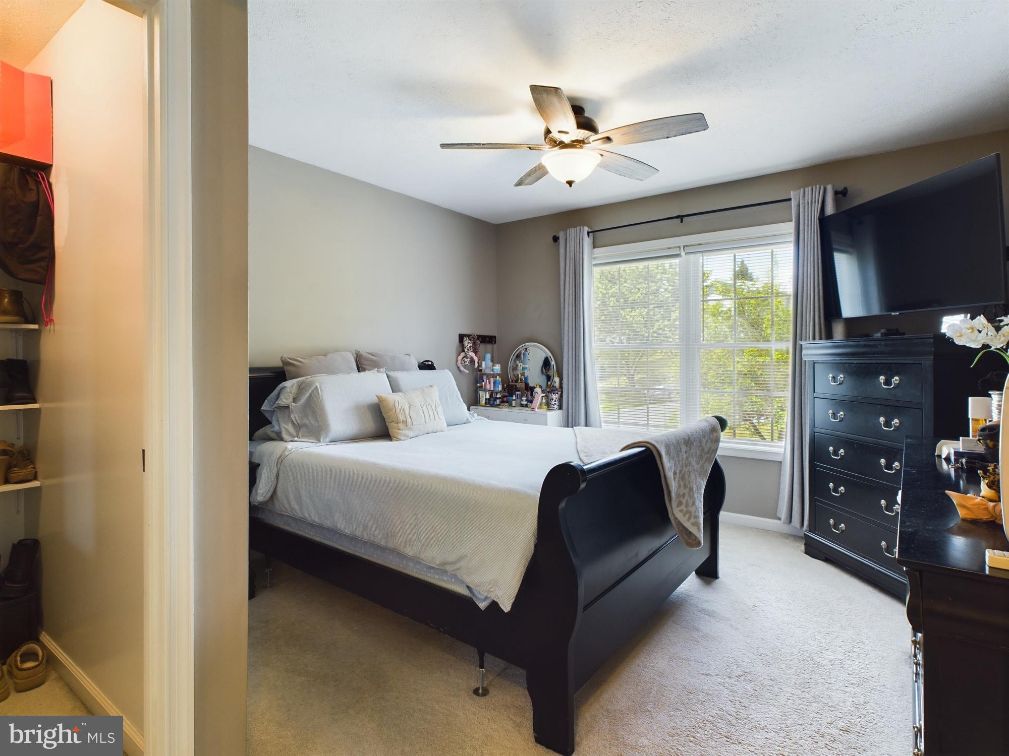 OPEQUON MEADOWS - Residential