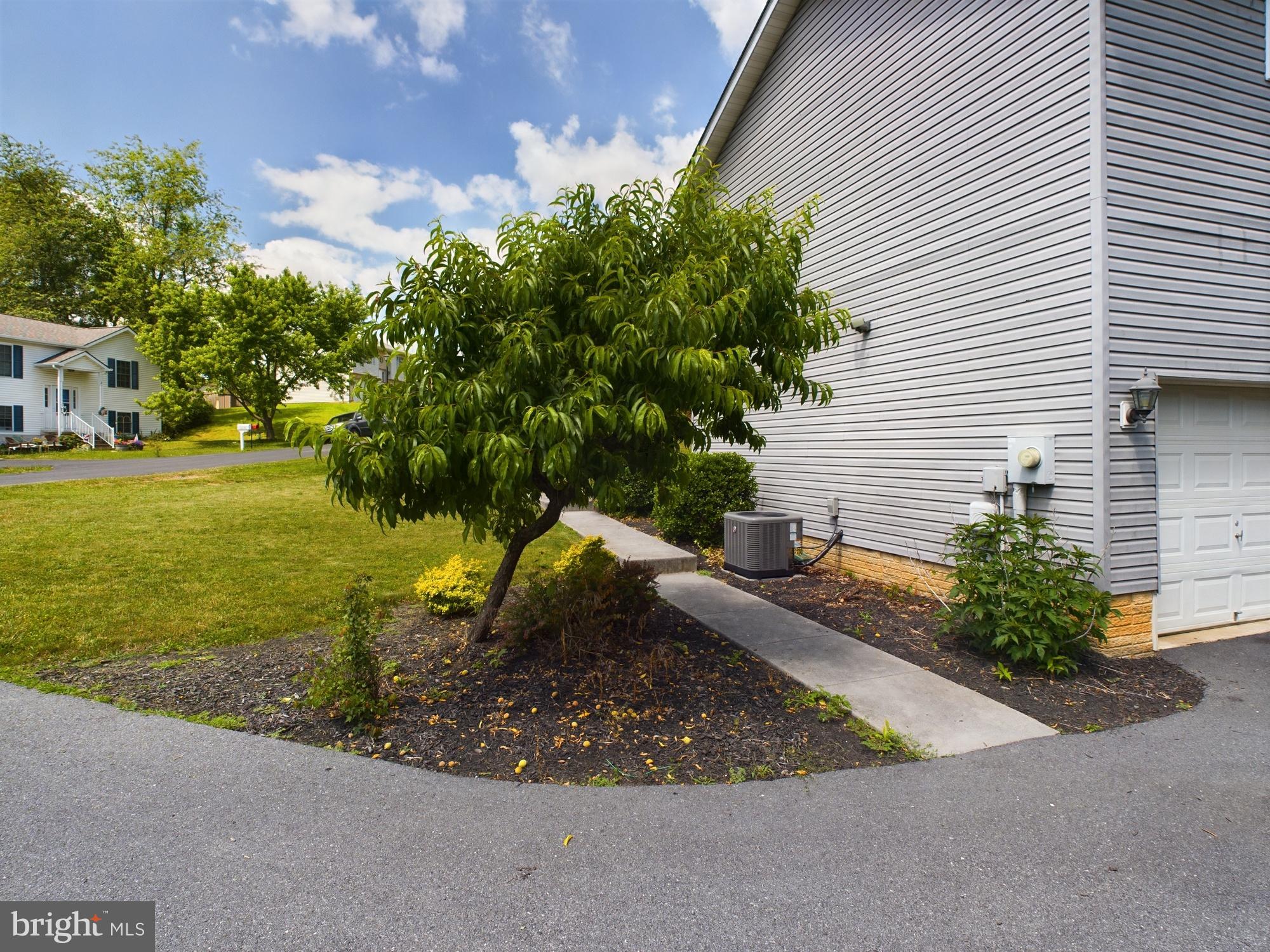 OPEQUON MEADOWS - Residential