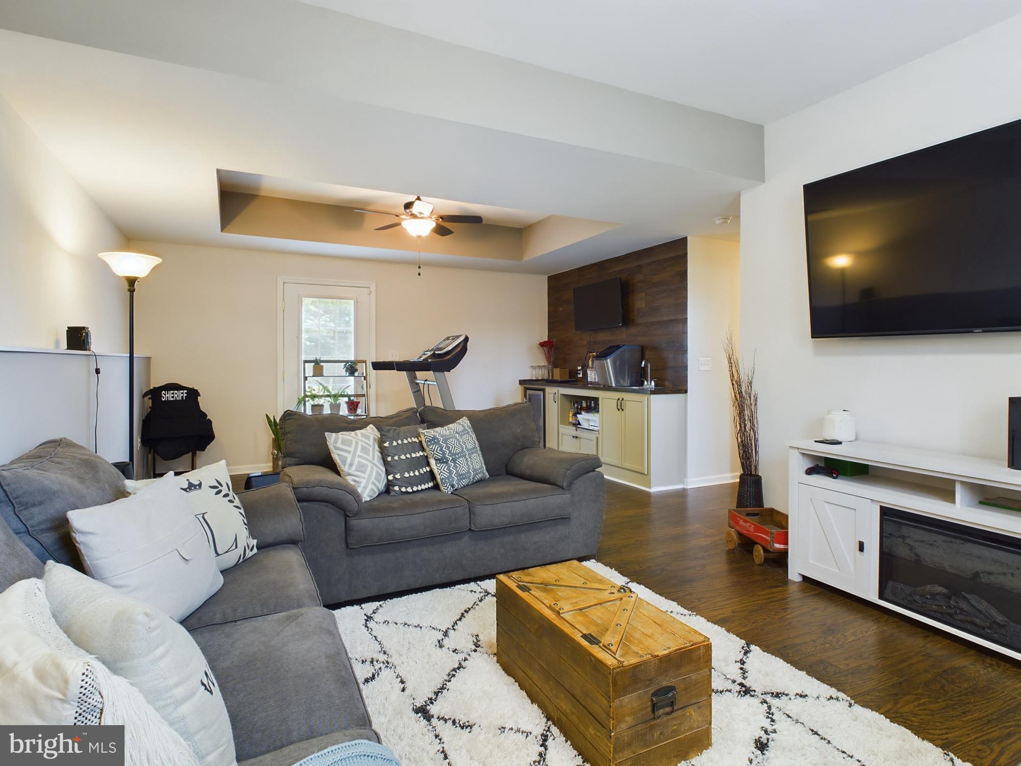 OPEQUON MEADOWS - Residential