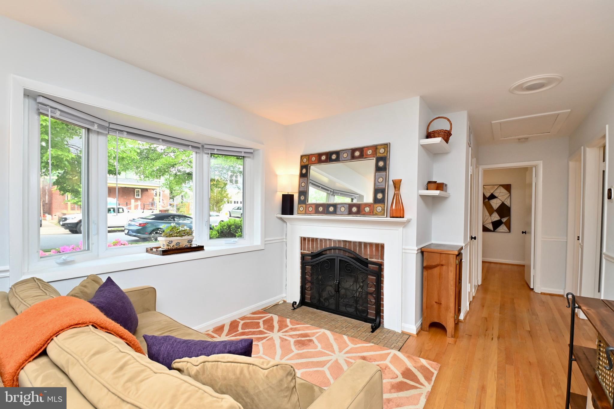 LEE CREST - Residential