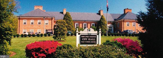 LEE CREST - Residential