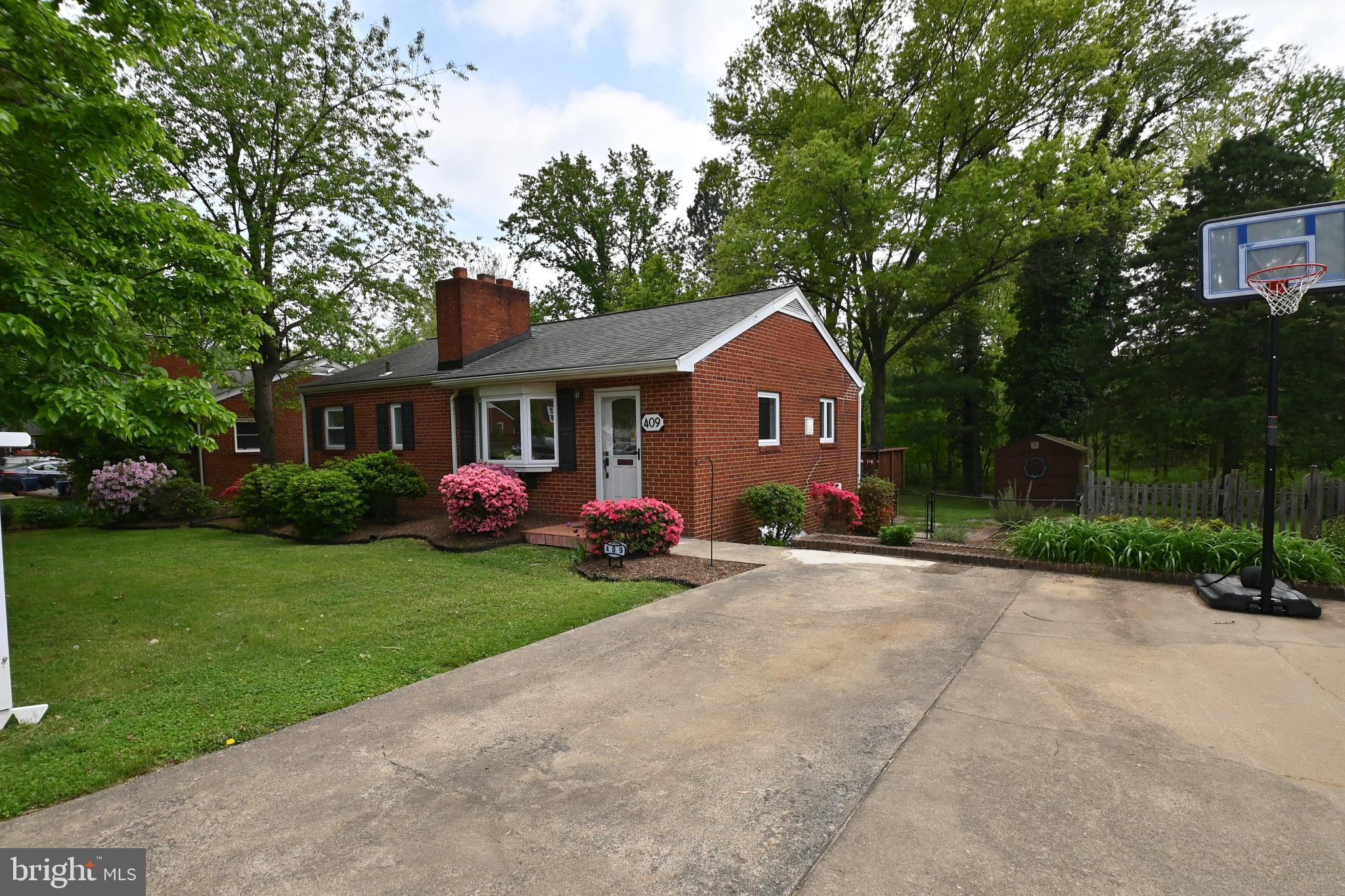 LEE CREST - Residential