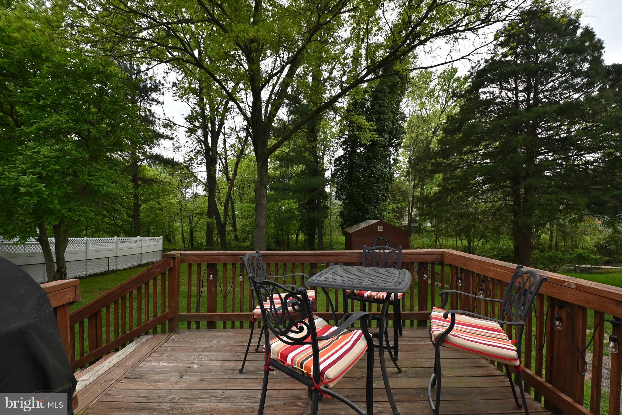 LEE CREST - Residential