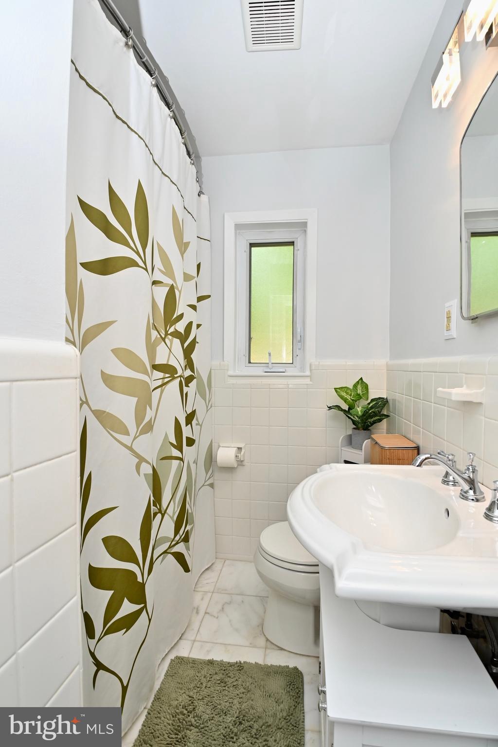 LEE CREST - Residential