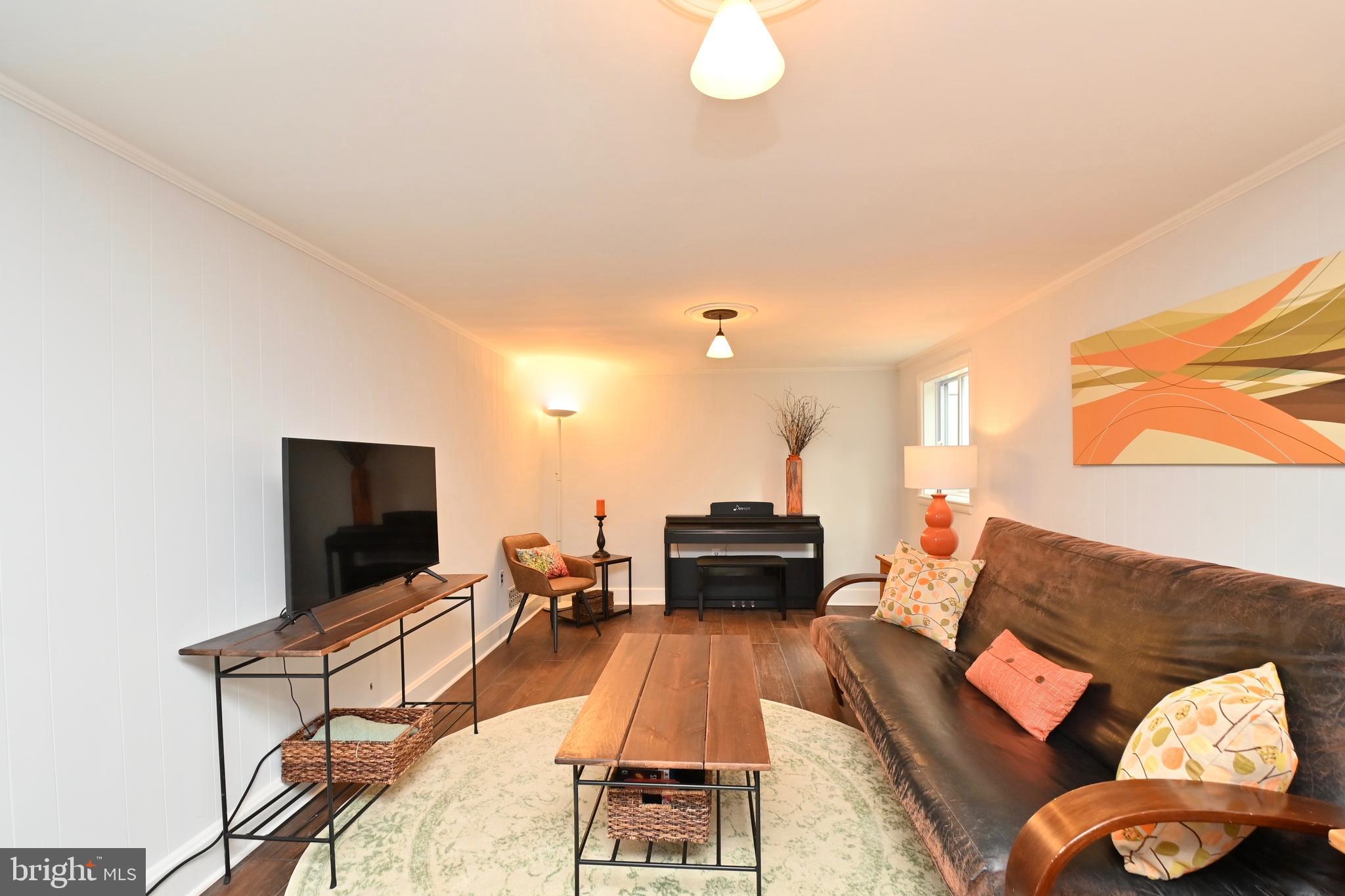 LEE CREST - Residential