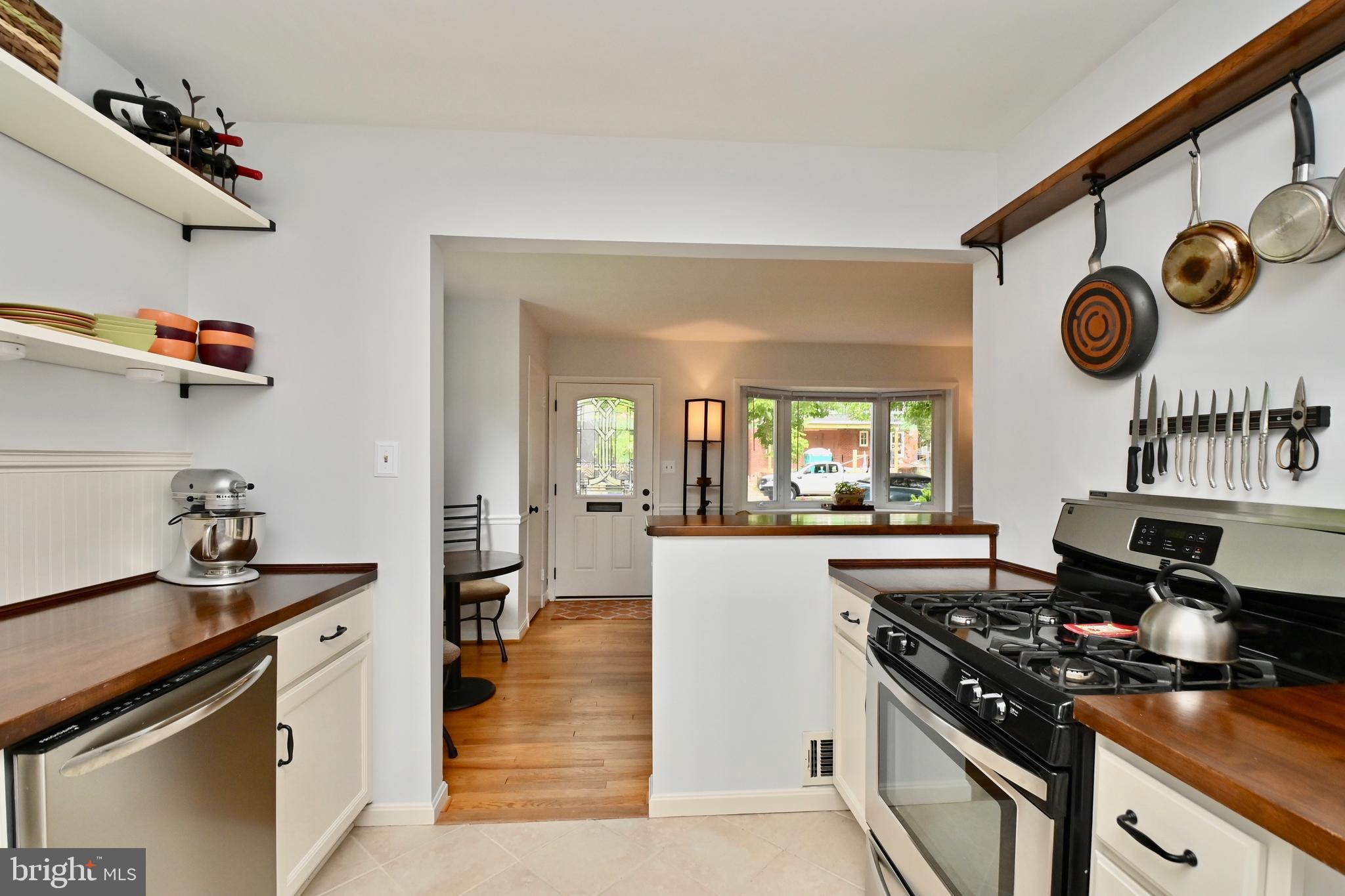 LEE CREST - Residential