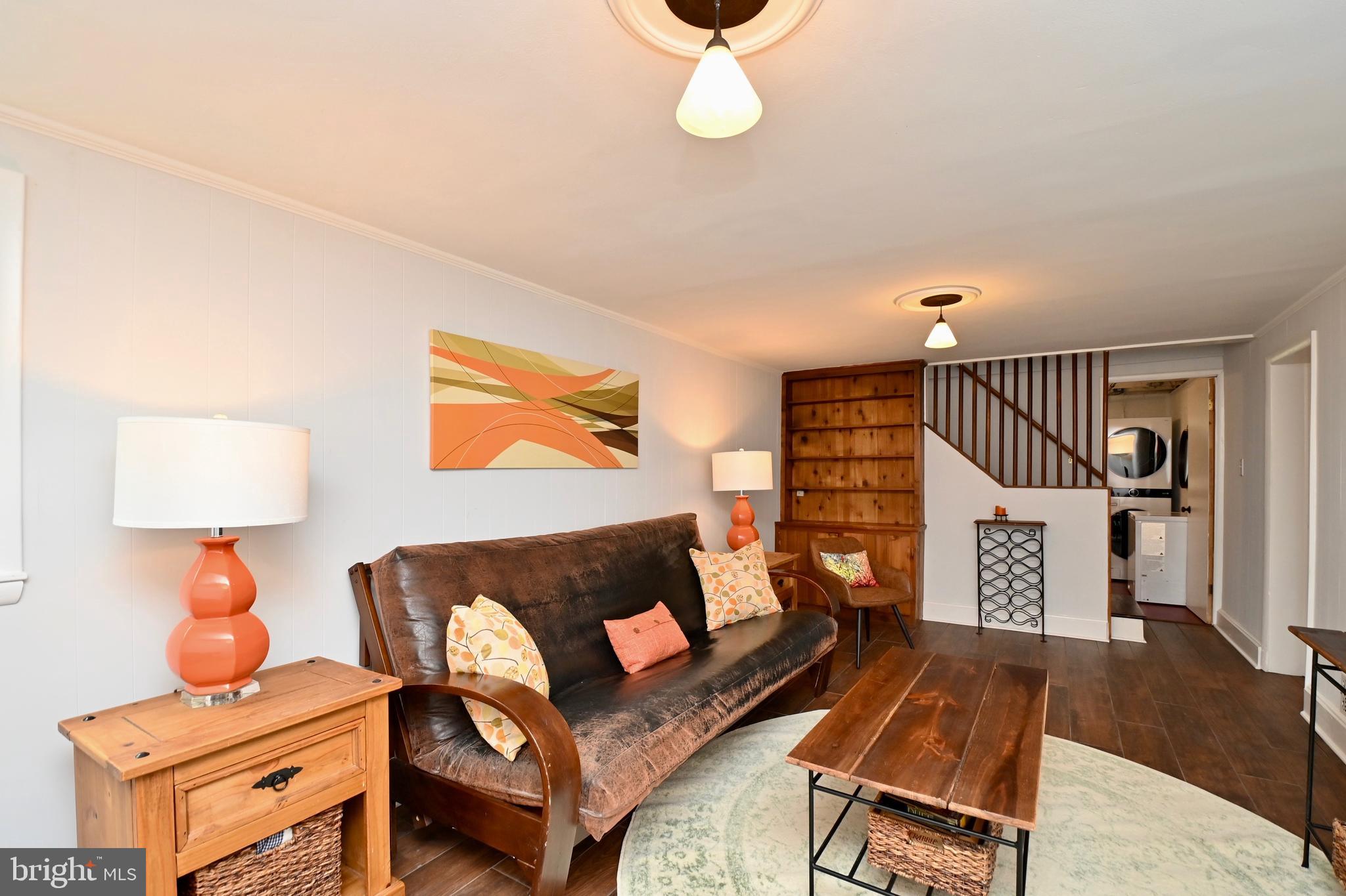 LEE CREST - Residential