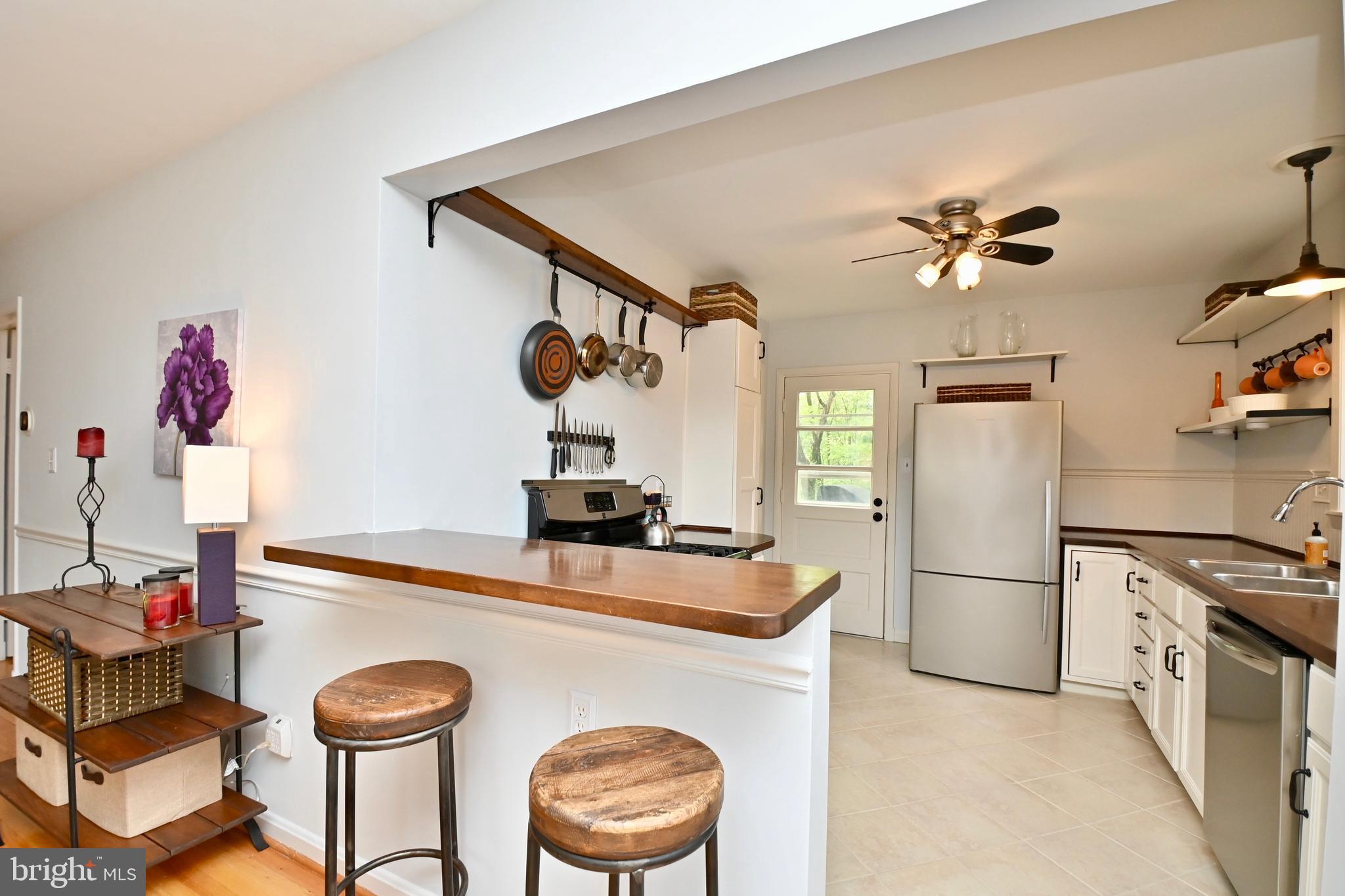 LEE CREST - Residential