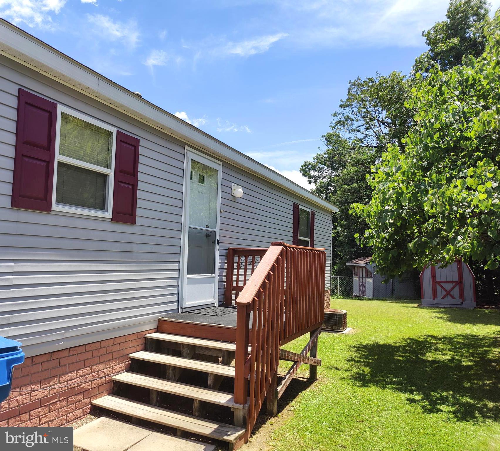 HIGHLAND MANOR - Residential