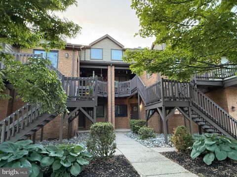 Condo For Sale - 1704 Augusta Circle<br/> MOUNT LAUREL, NJ 08054