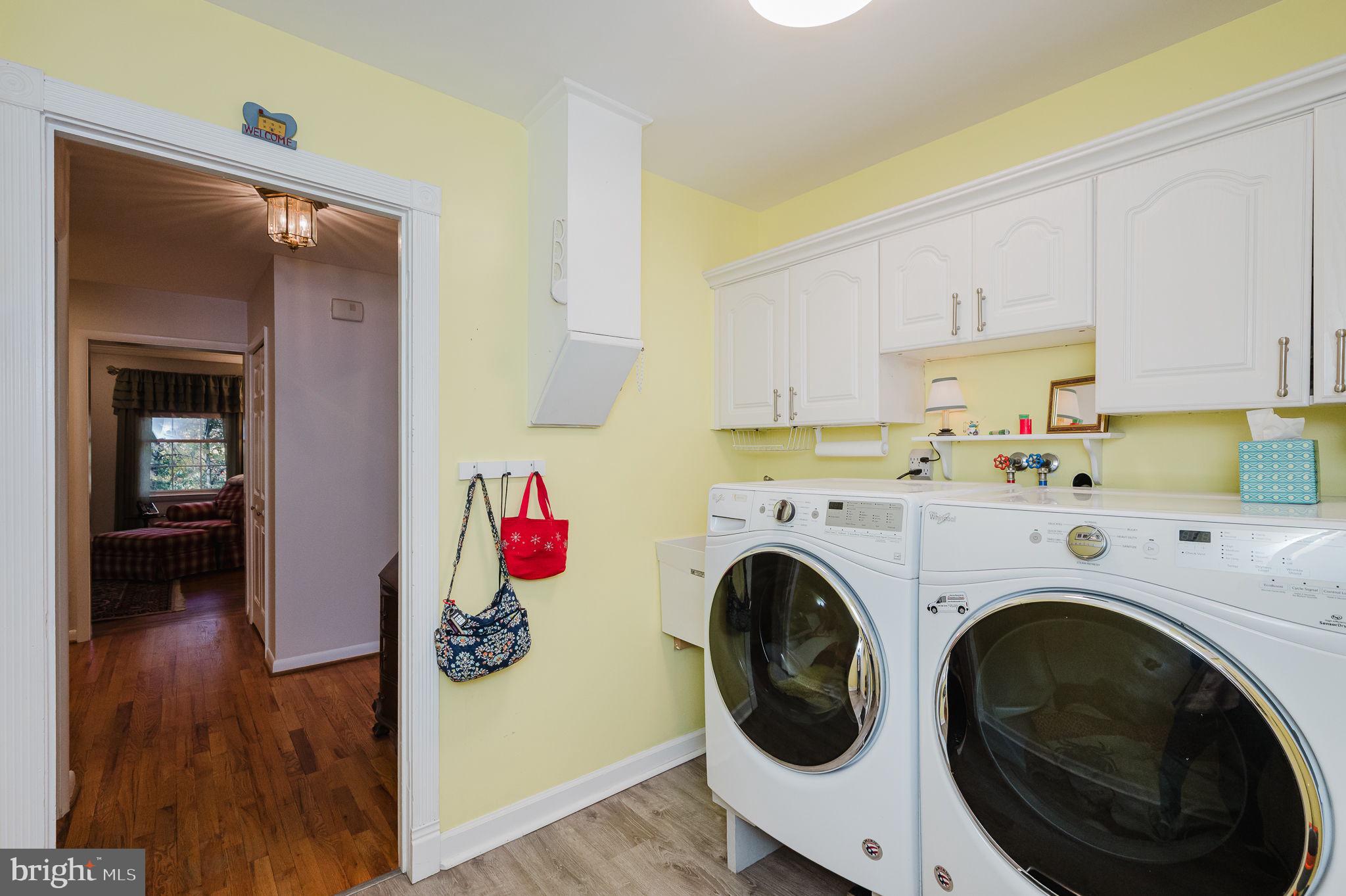 WOODFIELD - Residential