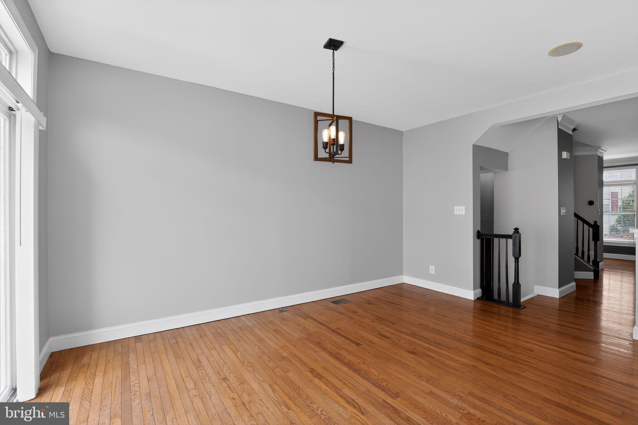 NORTHRIDGE VILLAGE - Residential