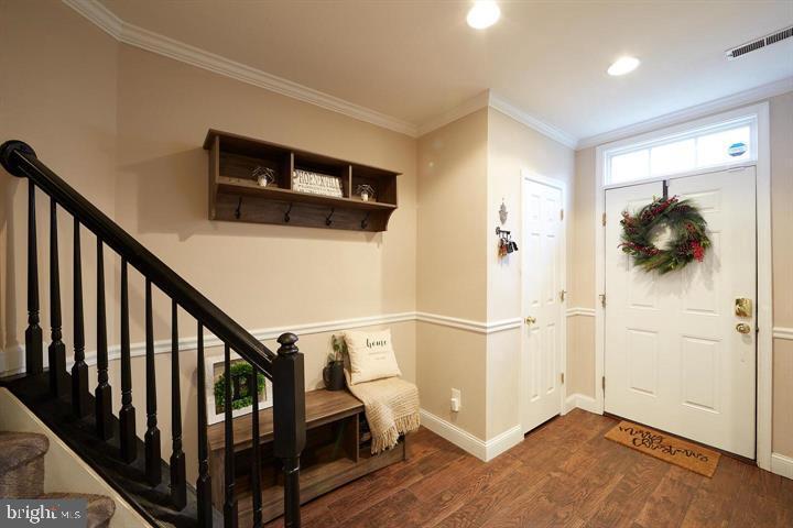 NORTHRIDGE VILLAGE - Residential