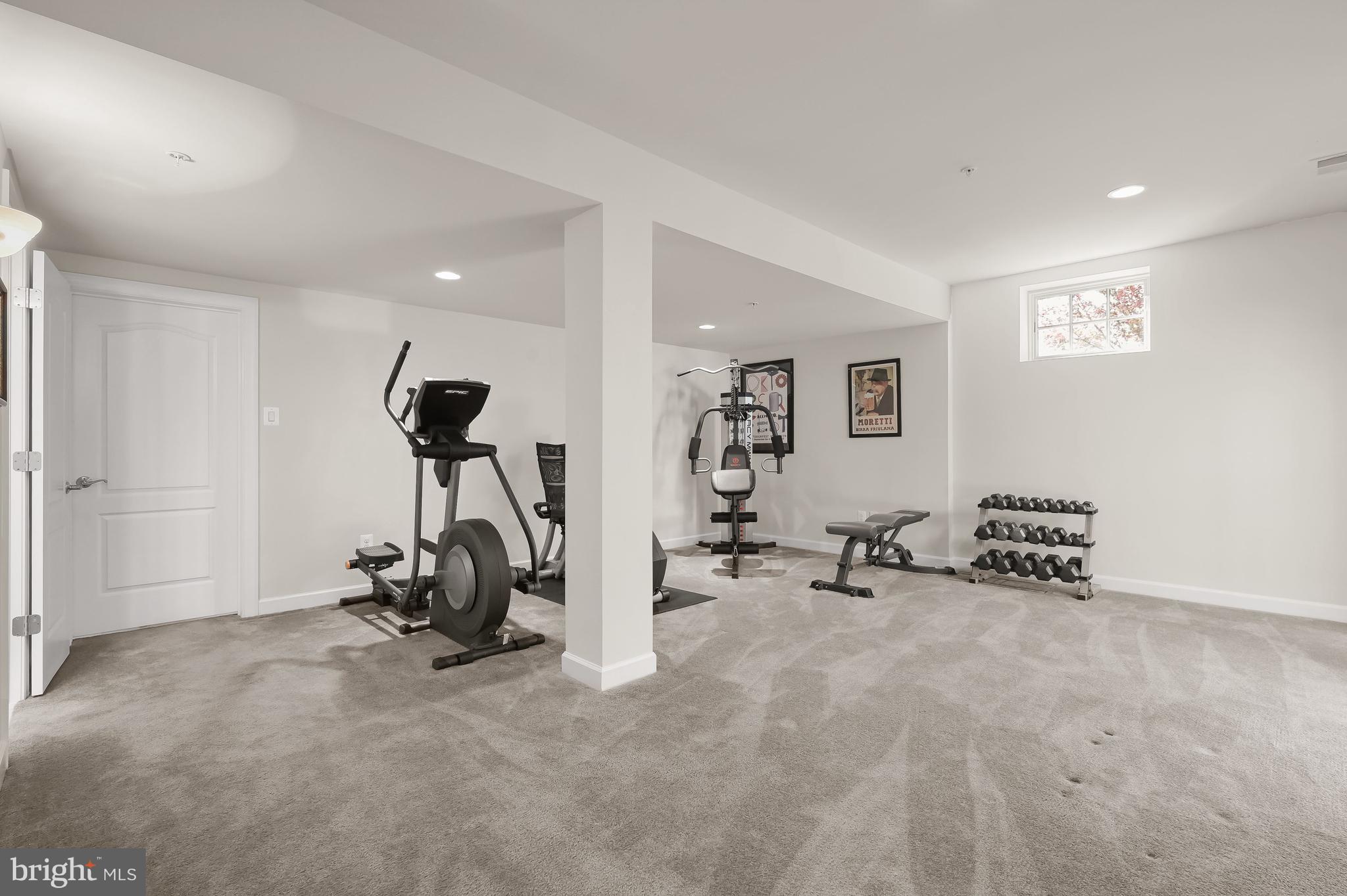 RIVERWOOD - Residential