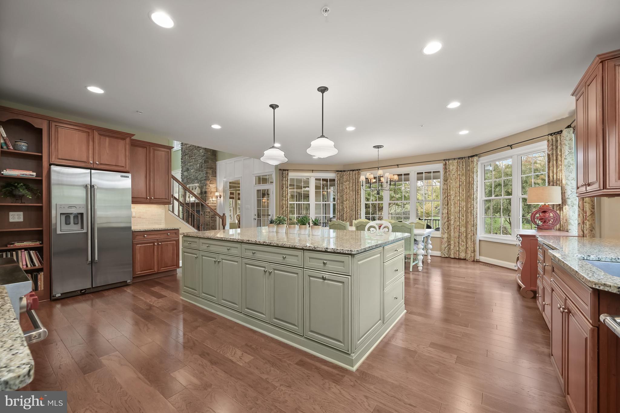 RIVERWOOD - Residential