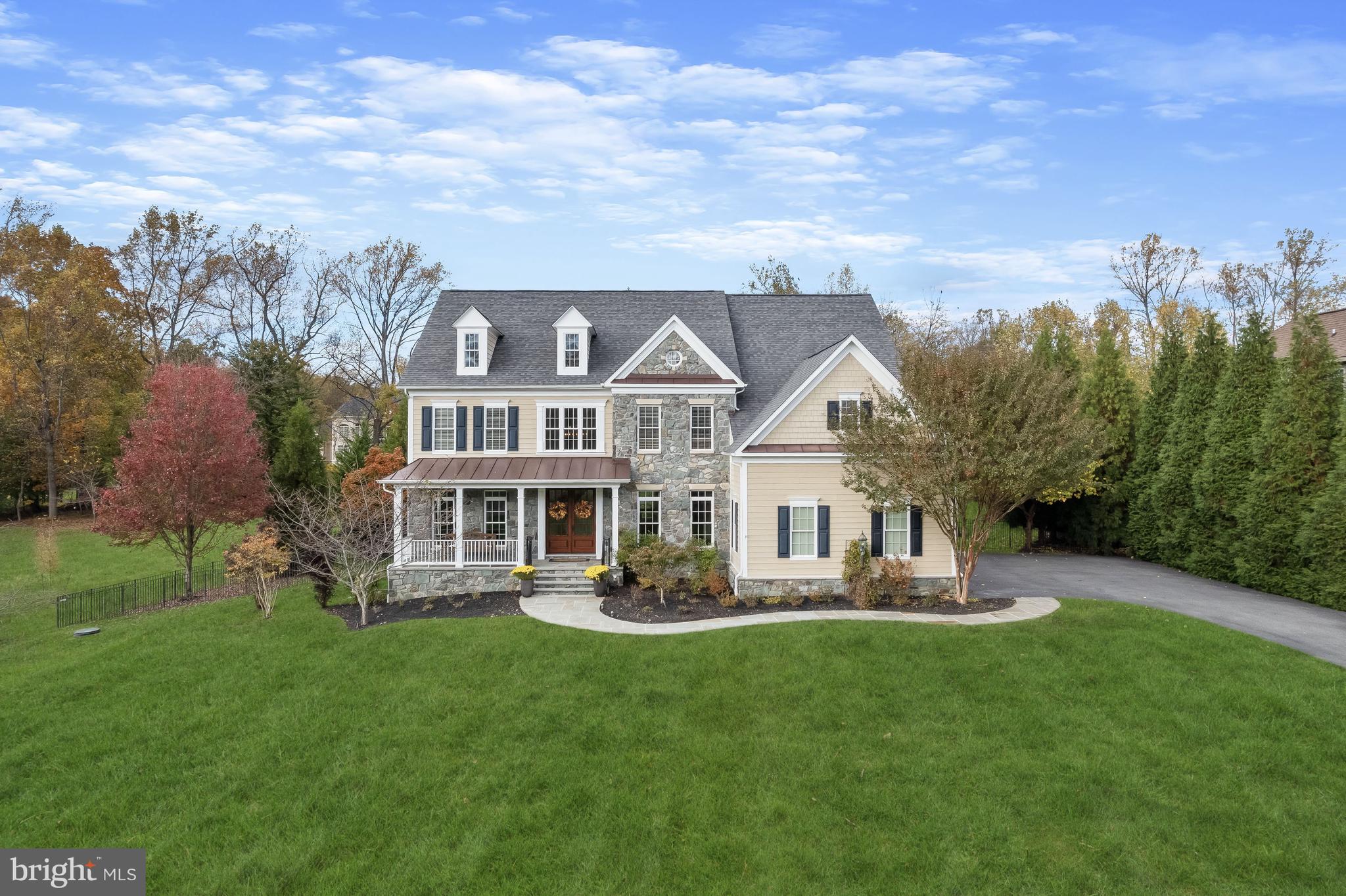 RIVERWOOD - Residential