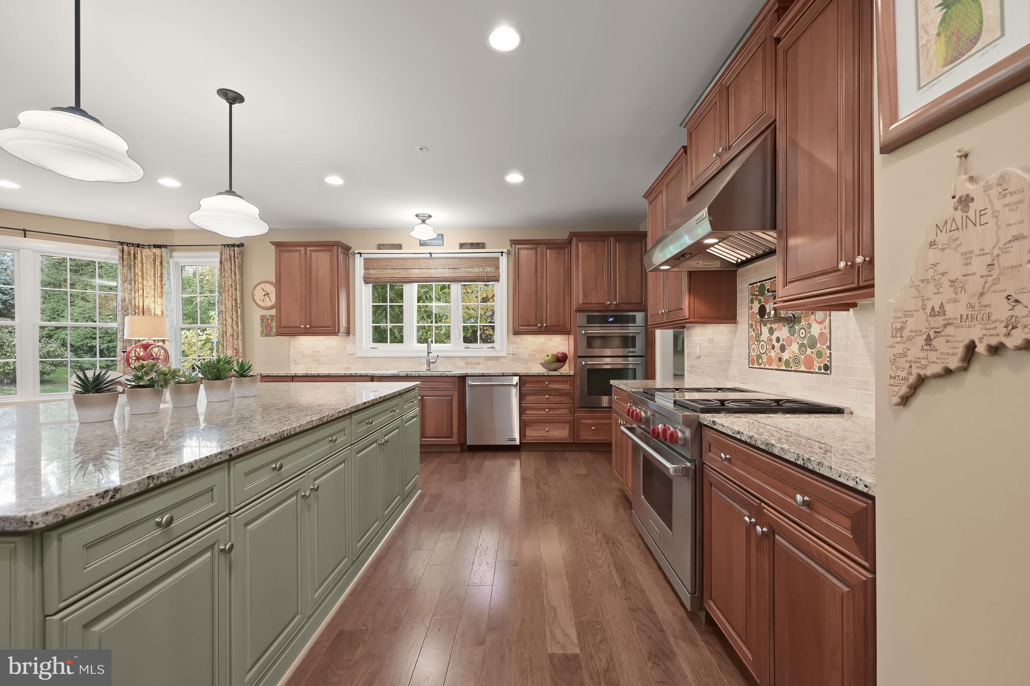 RIVERWOOD - Residential