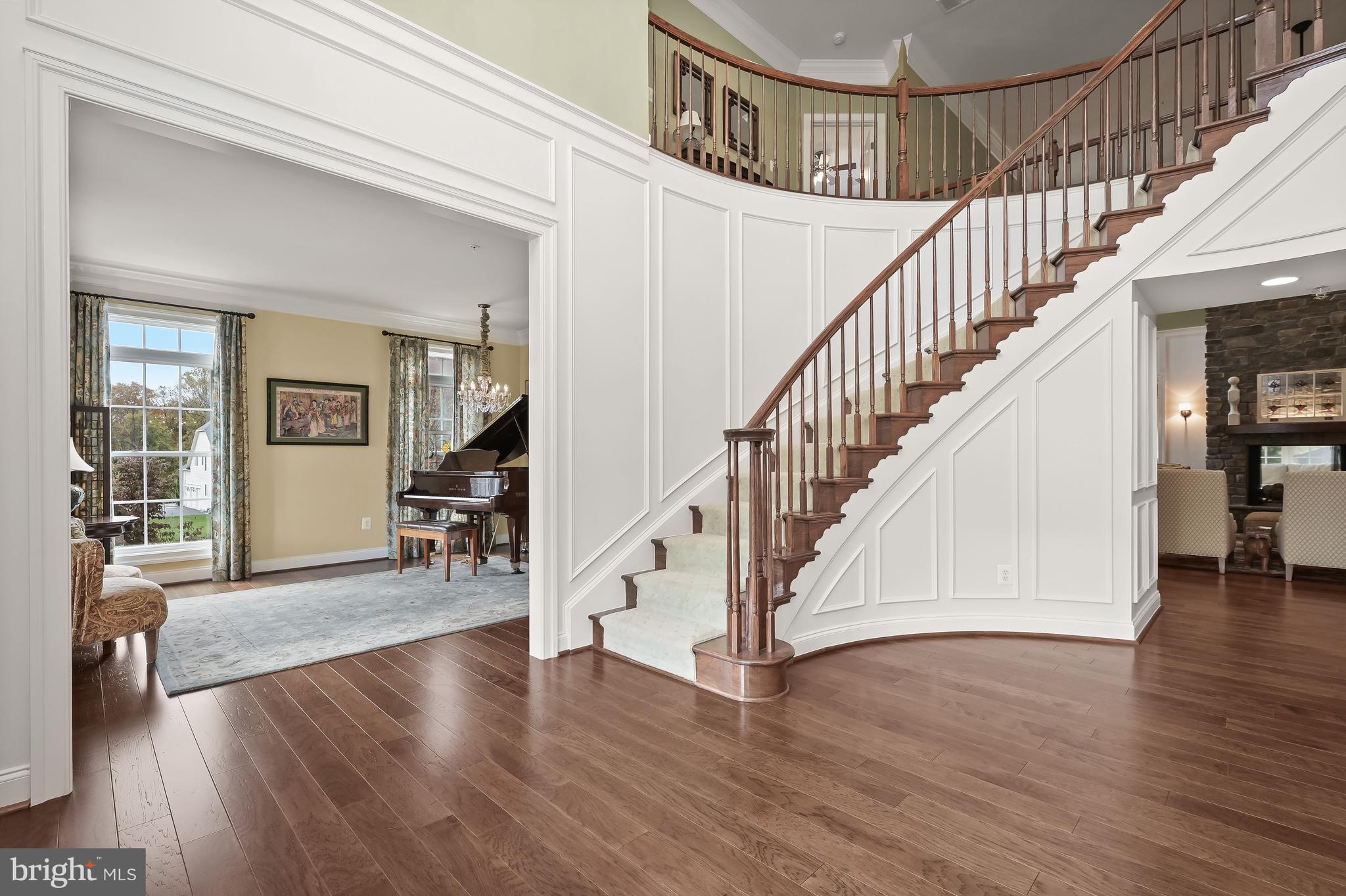 RIVERWOOD - Residential