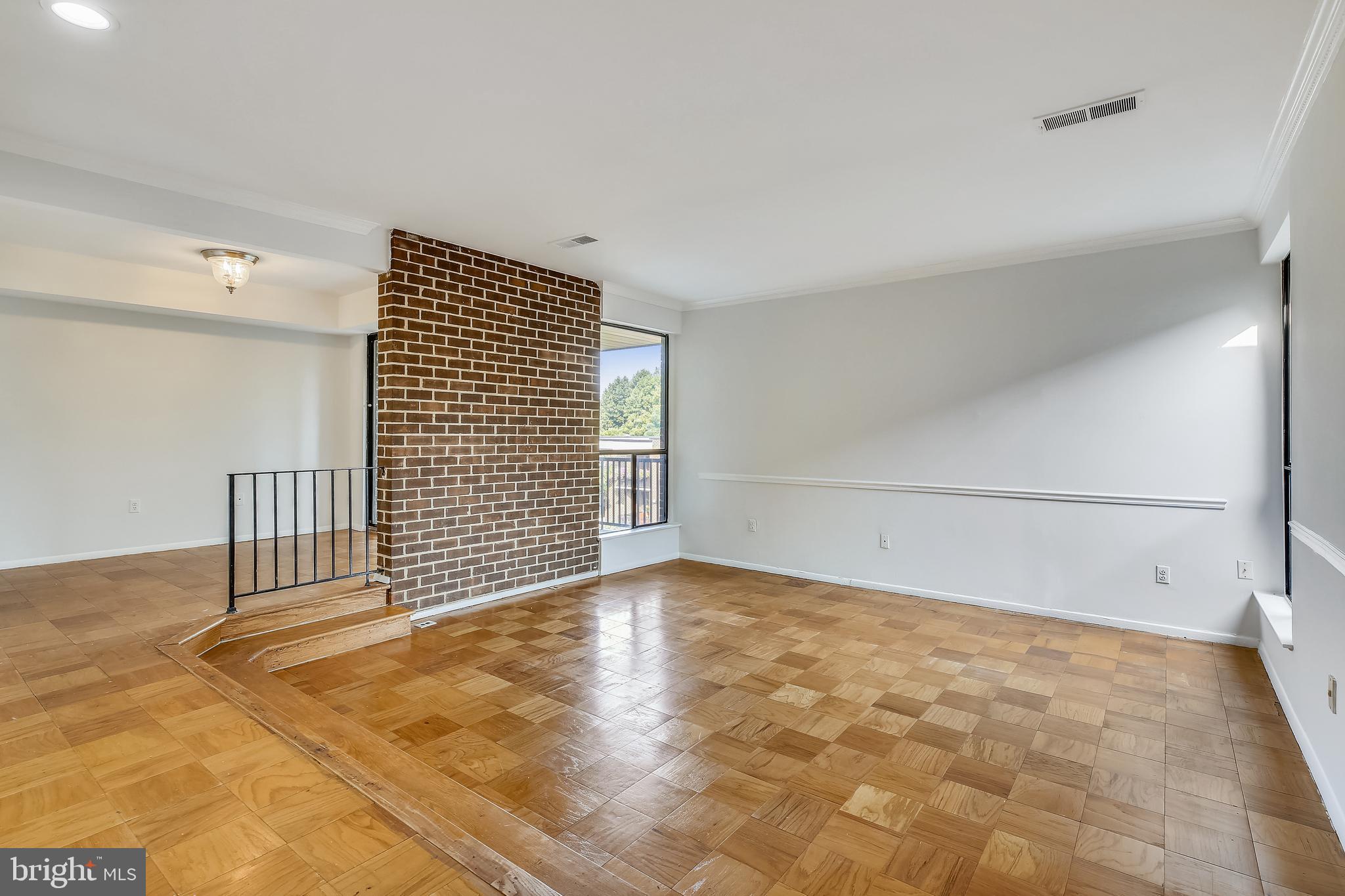 AMERICANA FINMARK - Residential