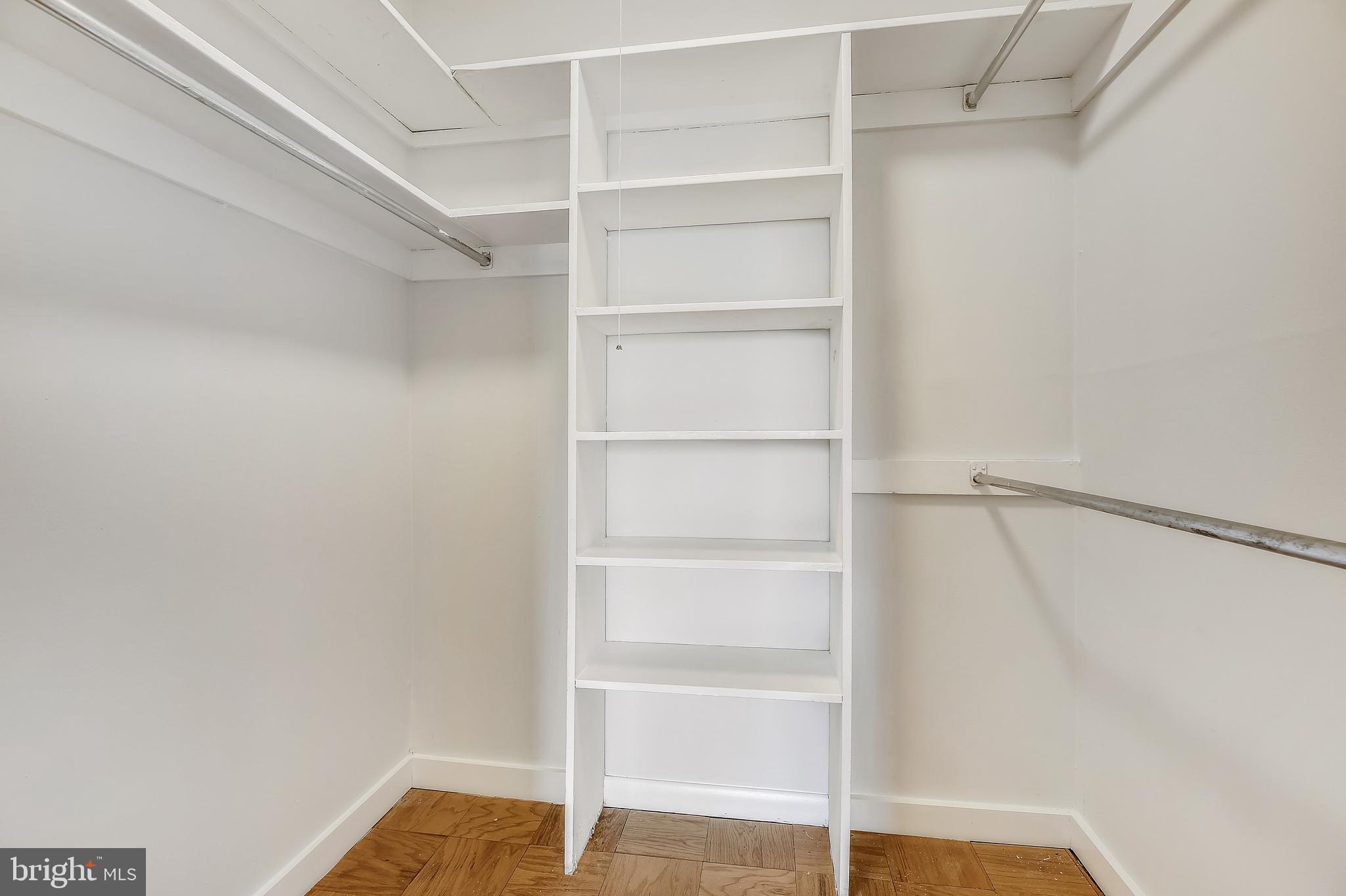 AMERICANA FINMARK - Residential