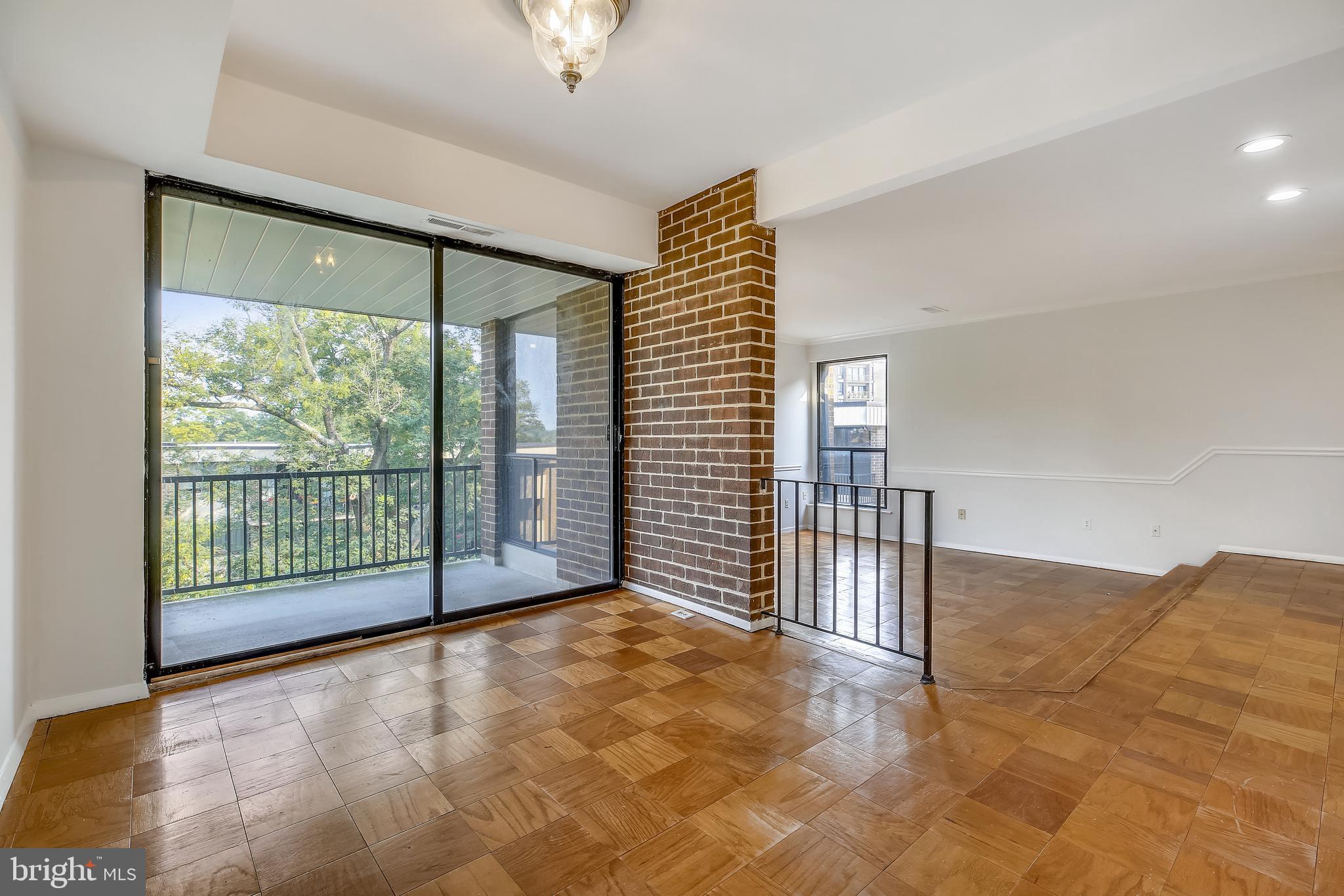 AMERICANA FINMARK - Residential