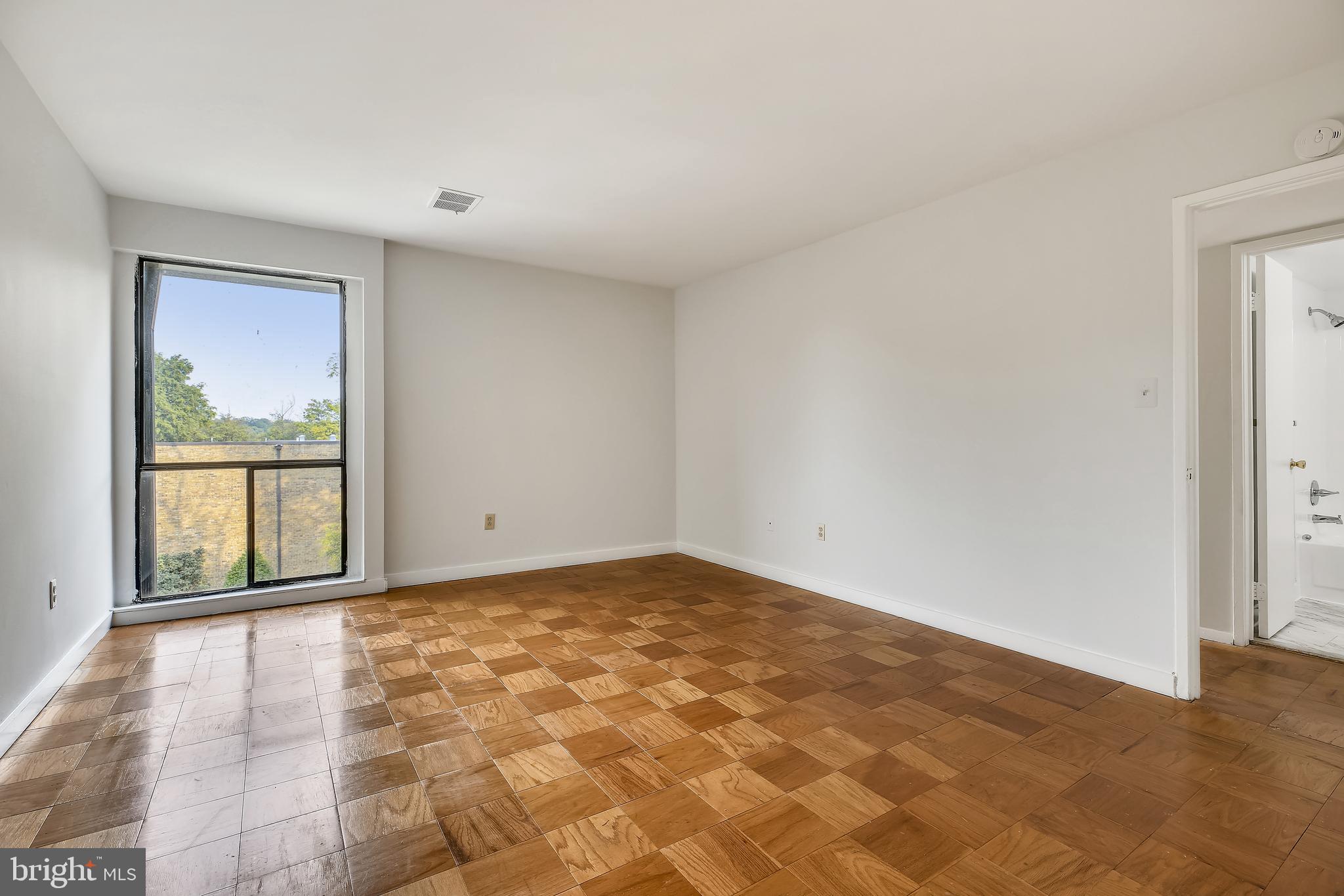 AMERICANA FINMARK - Residential