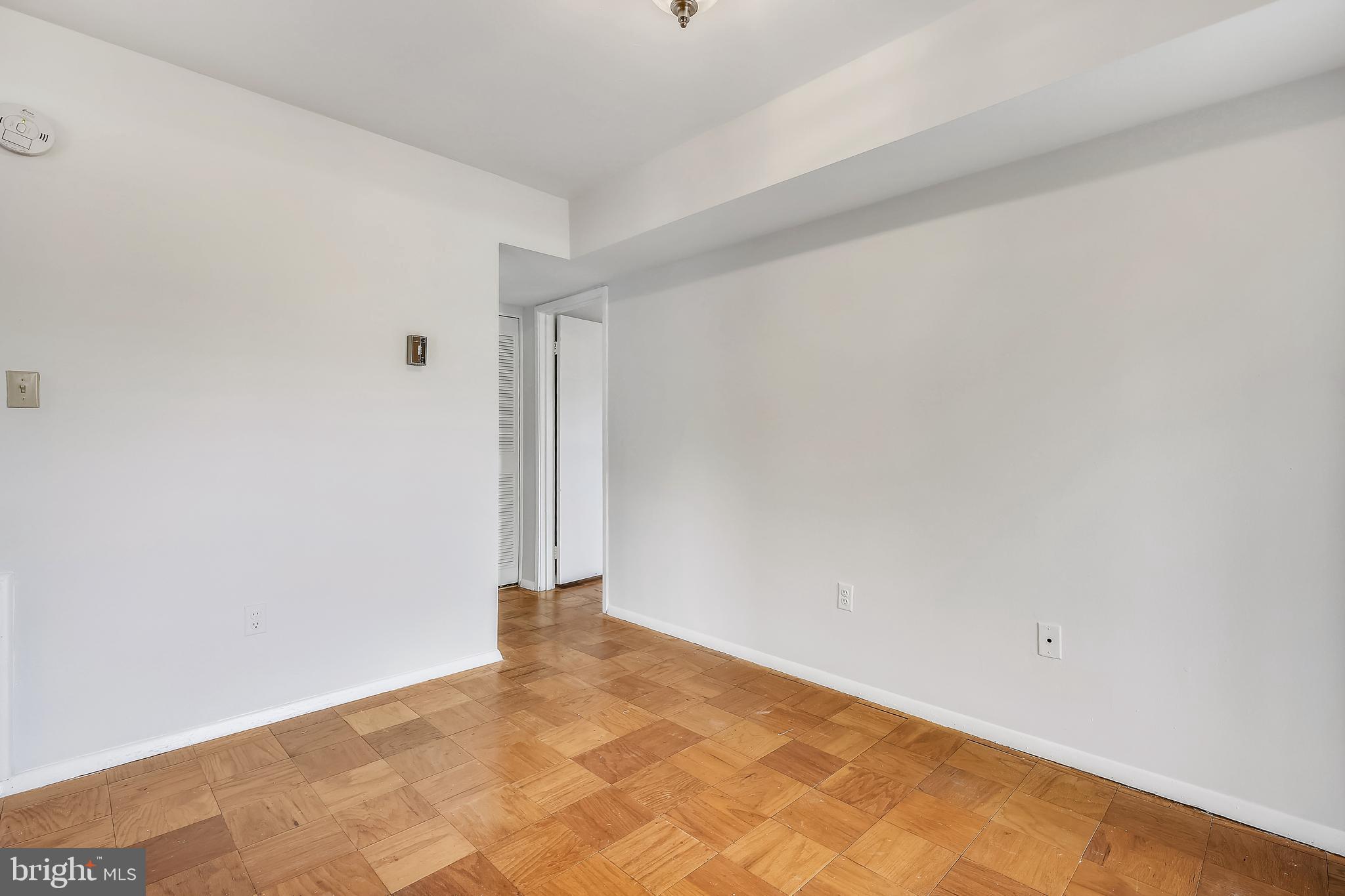 AMERICANA FINMARK - Residential