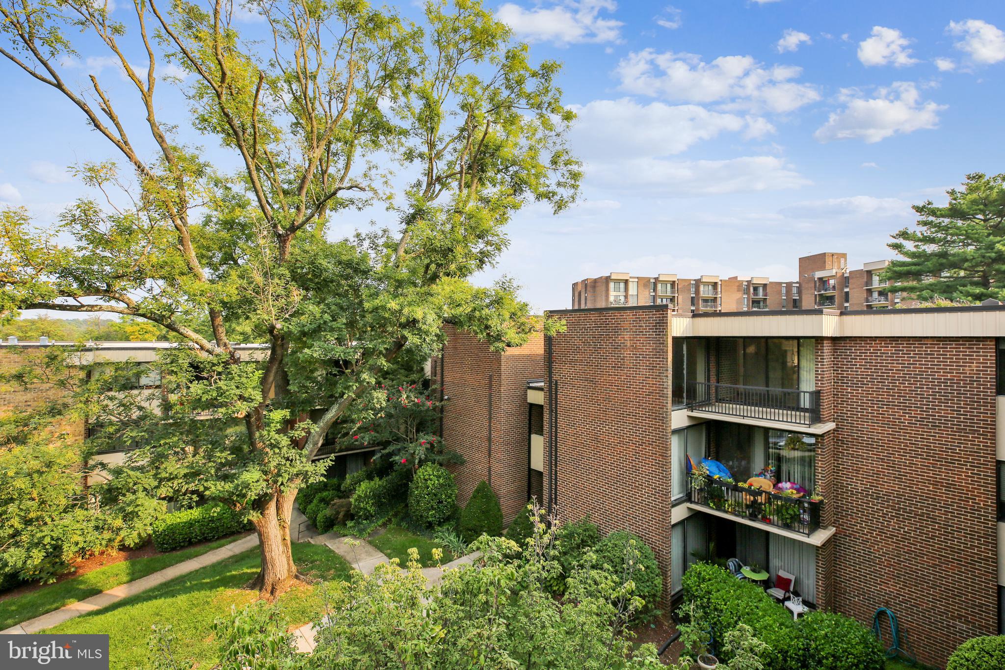 AMERICANA FINMARK - Residential