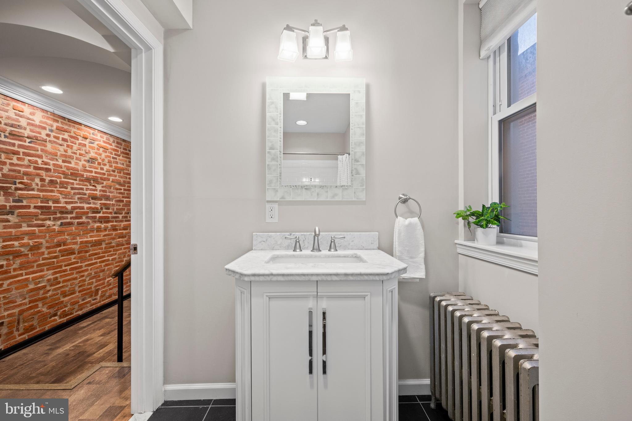 LITTLE ITALY - Residential