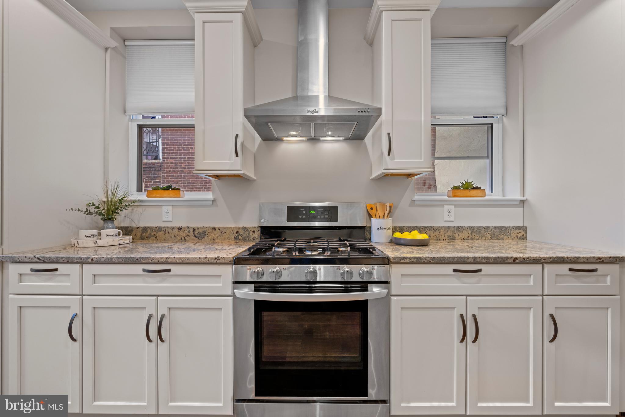 LITTLE ITALY - Residential