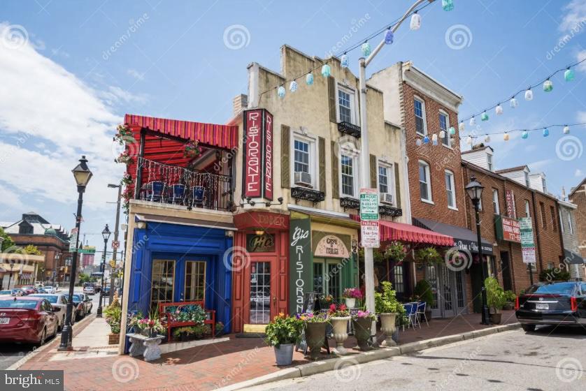 LITTLE ITALY - Residential