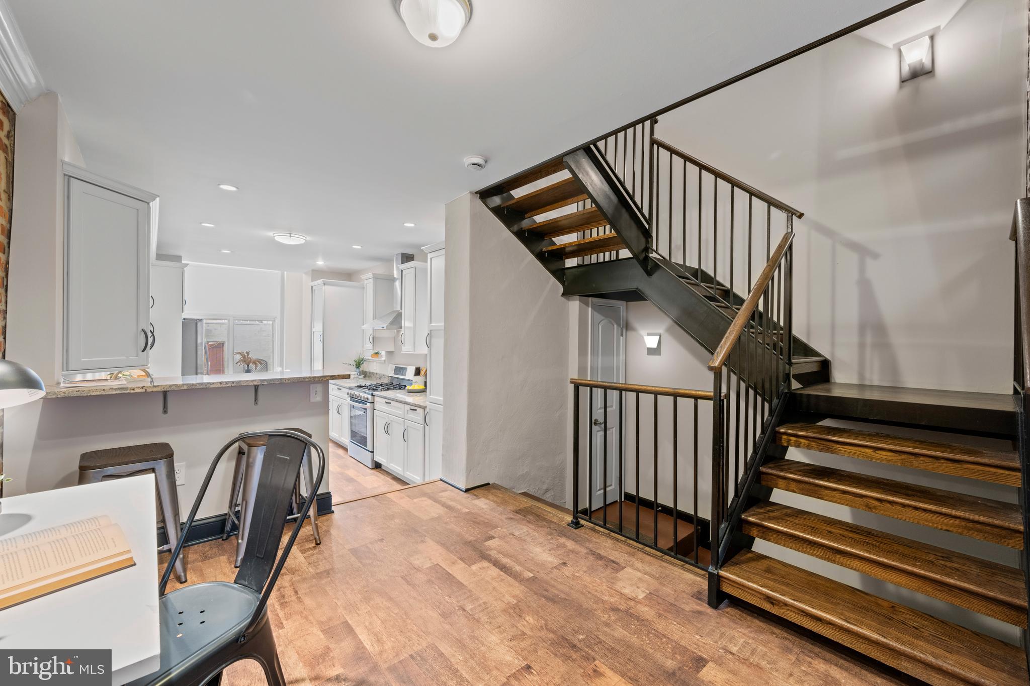 LITTLE ITALY - Residential