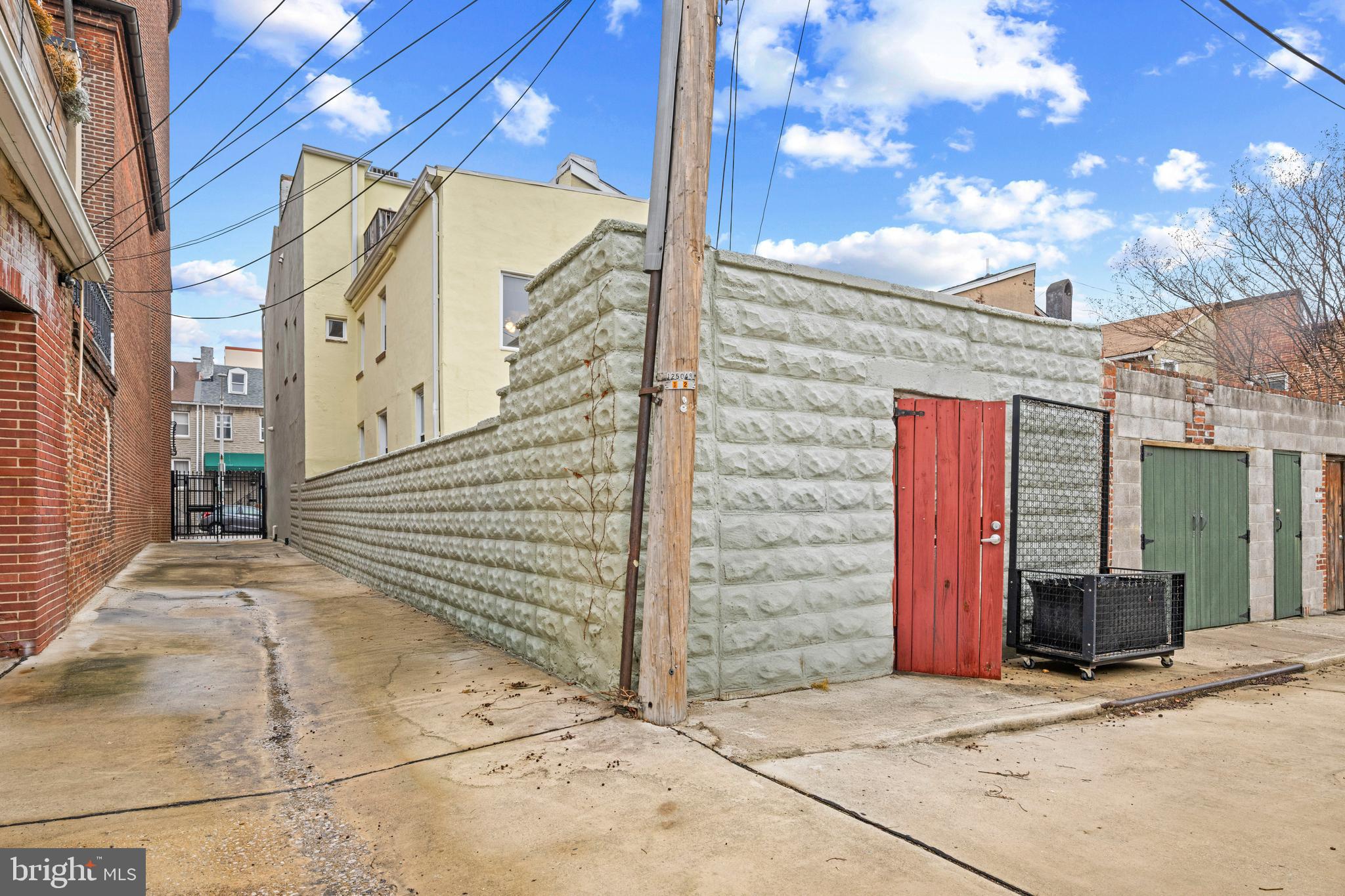 LITTLE ITALY - Residential