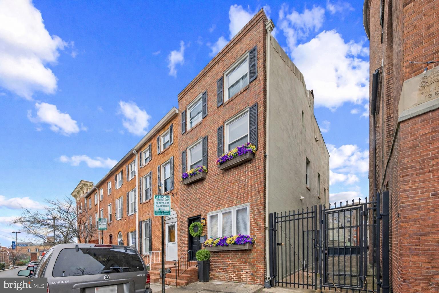 LITTLE ITALY - Residential