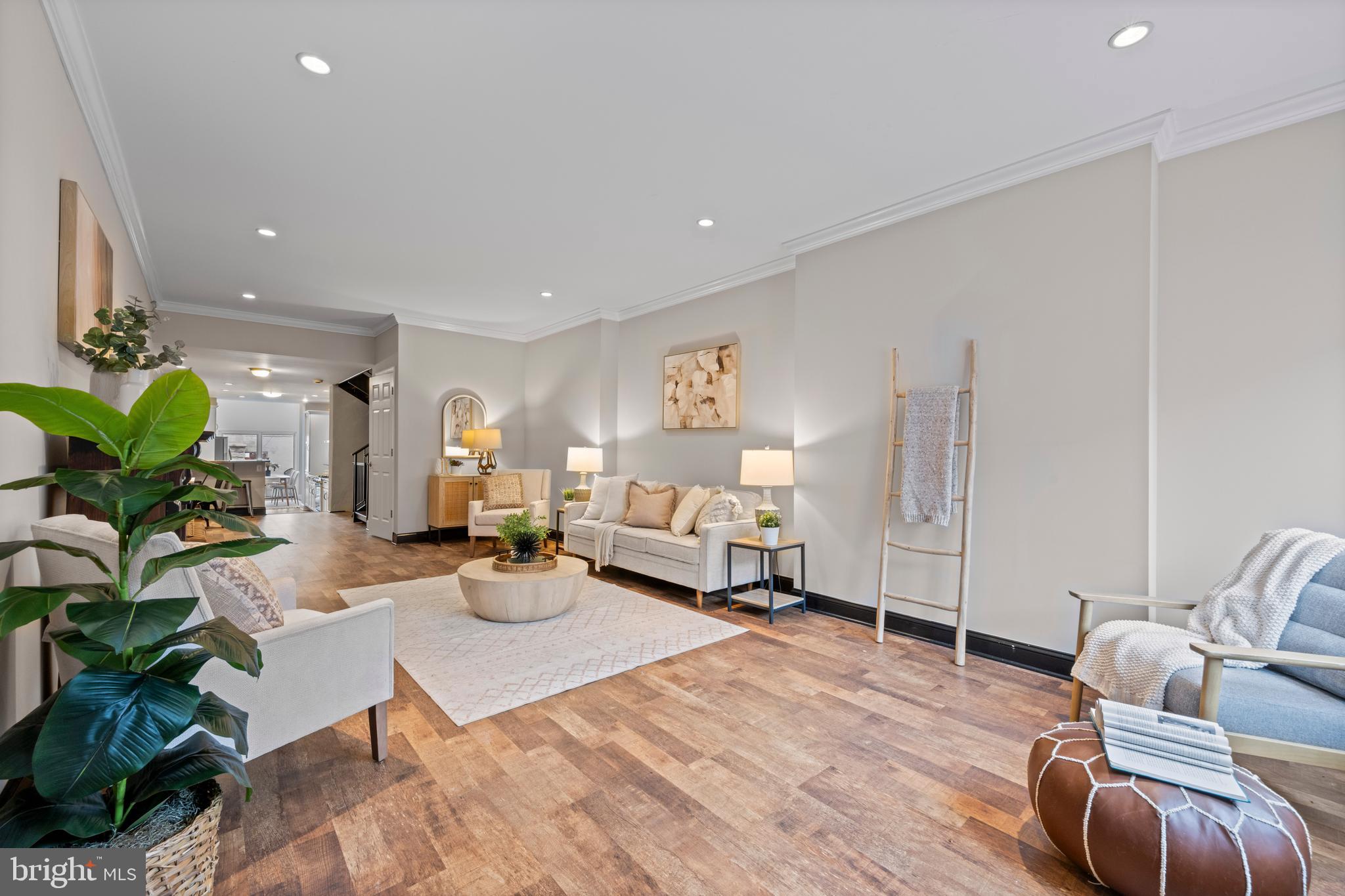 LITTLE ITALY - Residential